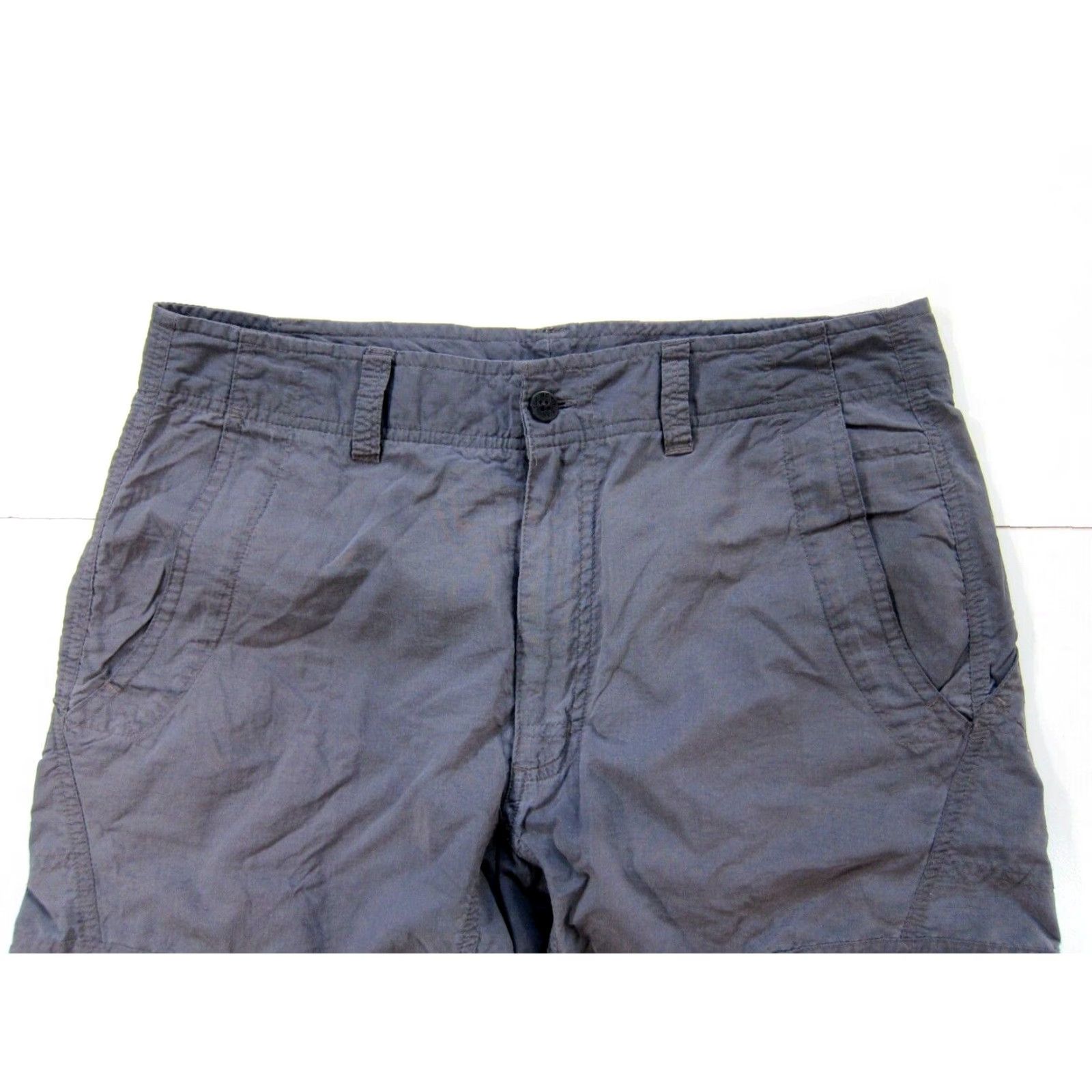 The North Face VINTAGE The North Face 100% Nylon Grey Lightweight Hike Travel Pocket Cargo Short Men 32 Size US 32 / EU 48 - 3 Thumbnail