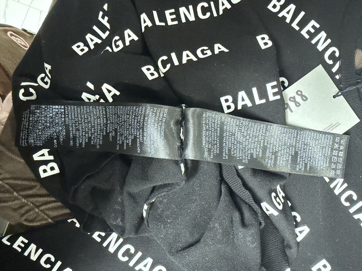 Balenciaga Balenciaga All Over Logo Sweater Size M / US 6-8 / IT 42-44 - 7 Thumbnail
