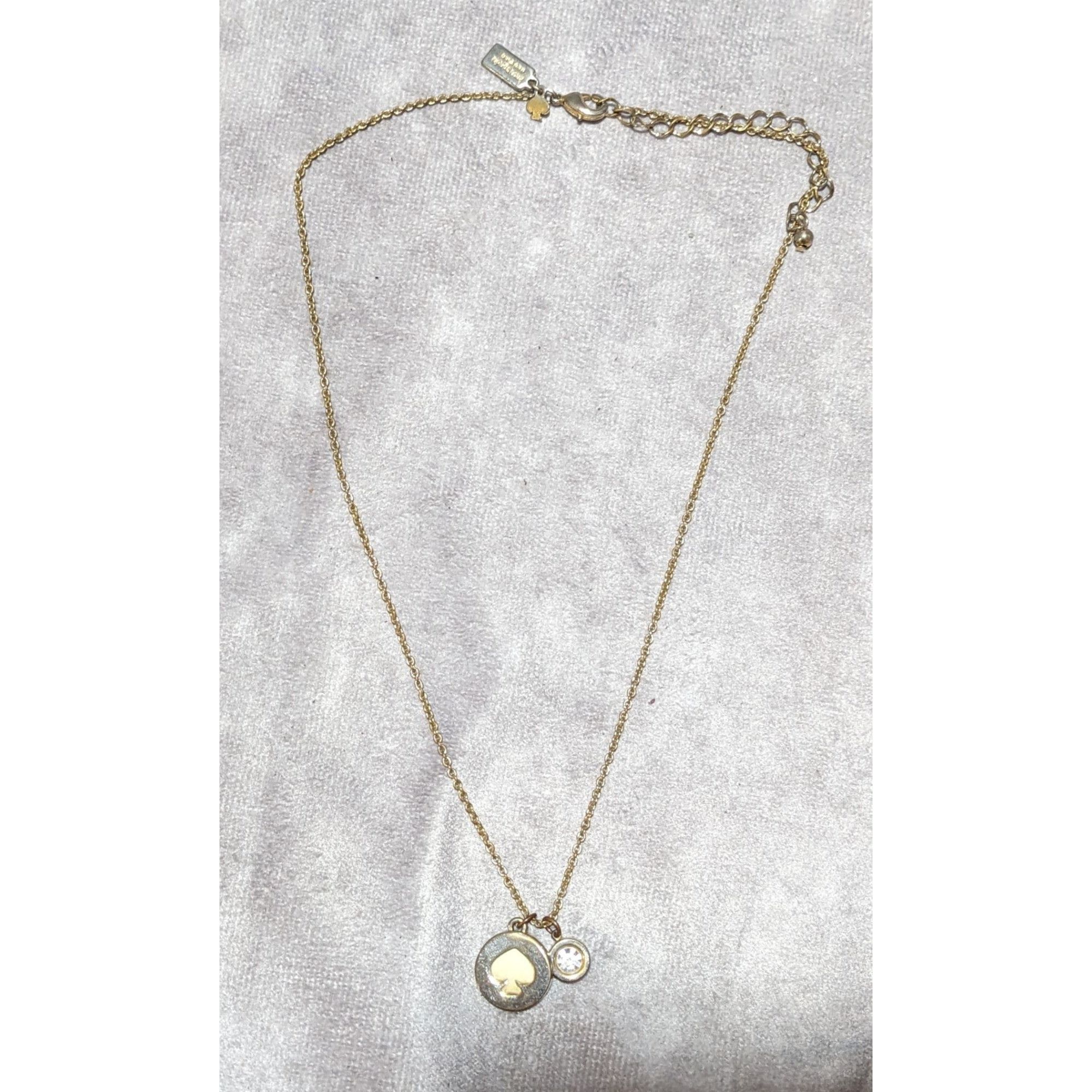 Kate Spade Kate Spade Spot The Spade White And Gold Necklace Size ONE SIZE - 9 Thumbnail