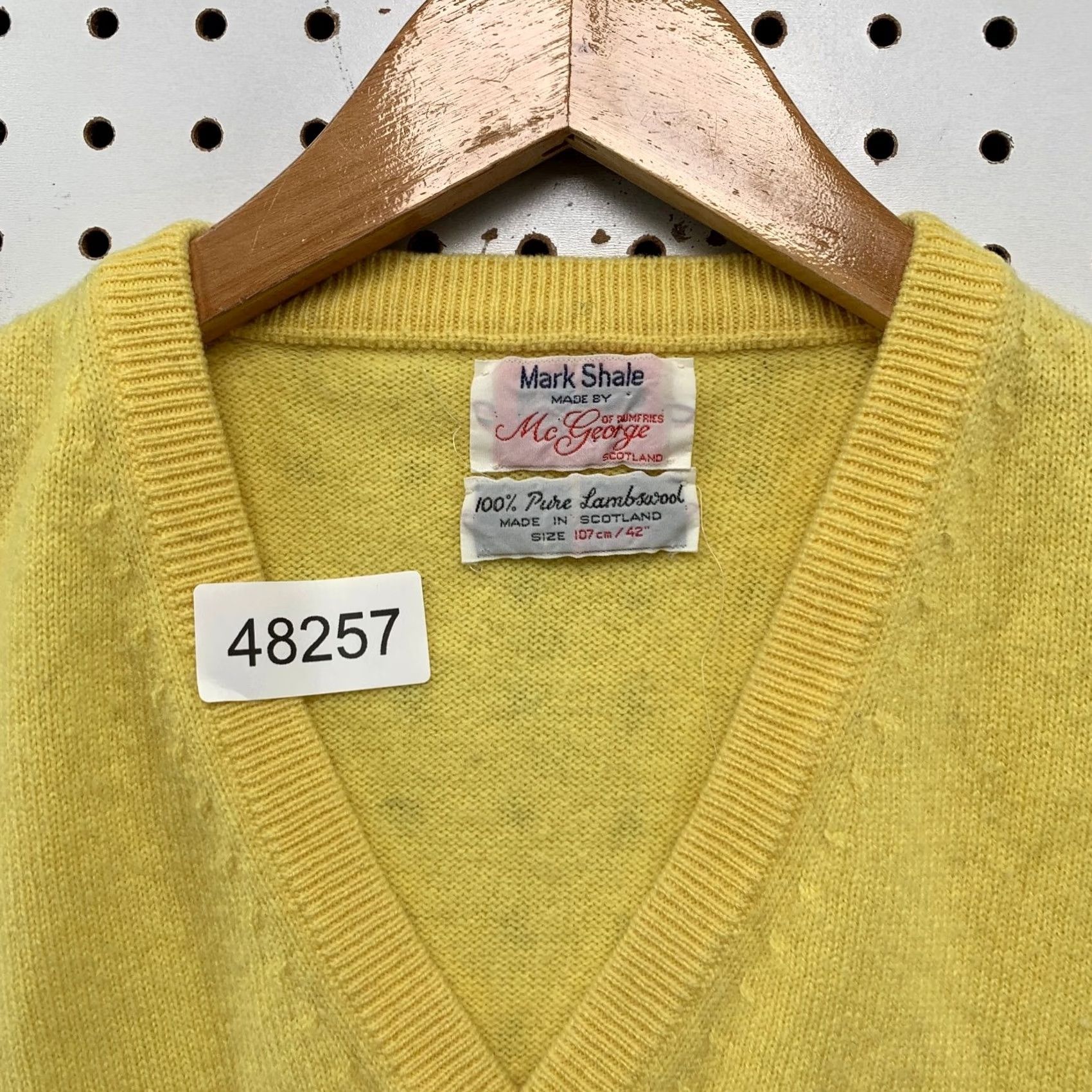 Vintage Vintage Mark Shale Scotland Sweater Vest Mens Medium Yellow Mcgeorge Lambswool Vest Size US M / EU 48-50 / 2 - 5 Thumbnail