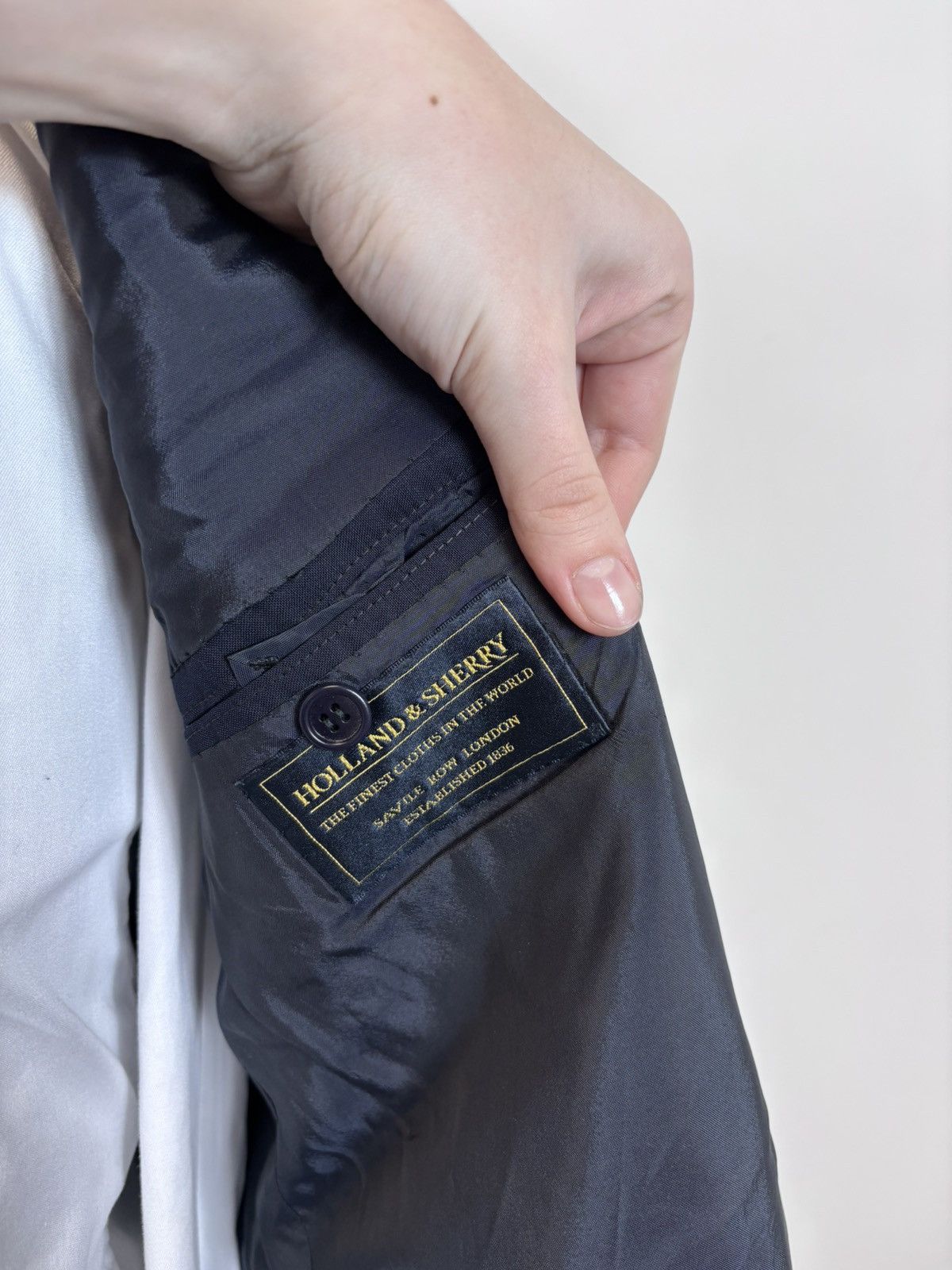 Holland & Sherry Holland & Sherry Men’s 2-Piece Navy Blue Pinstripe Wool Suit Size 52R - 10 Thumbnail
