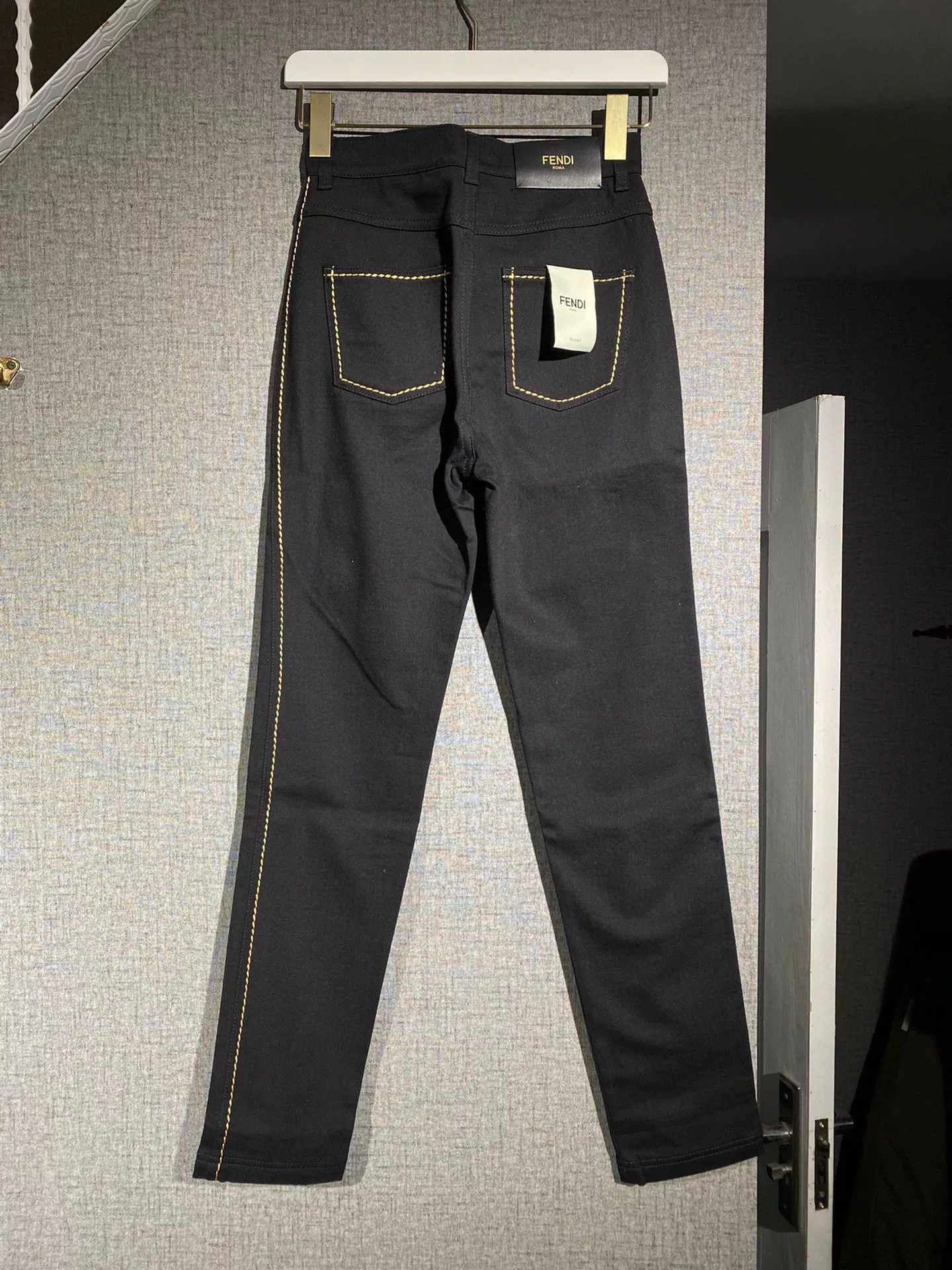 Fendi Fendi Women's Jeans Size 38" / US 16 / IT 52 - 1 Thumbnail