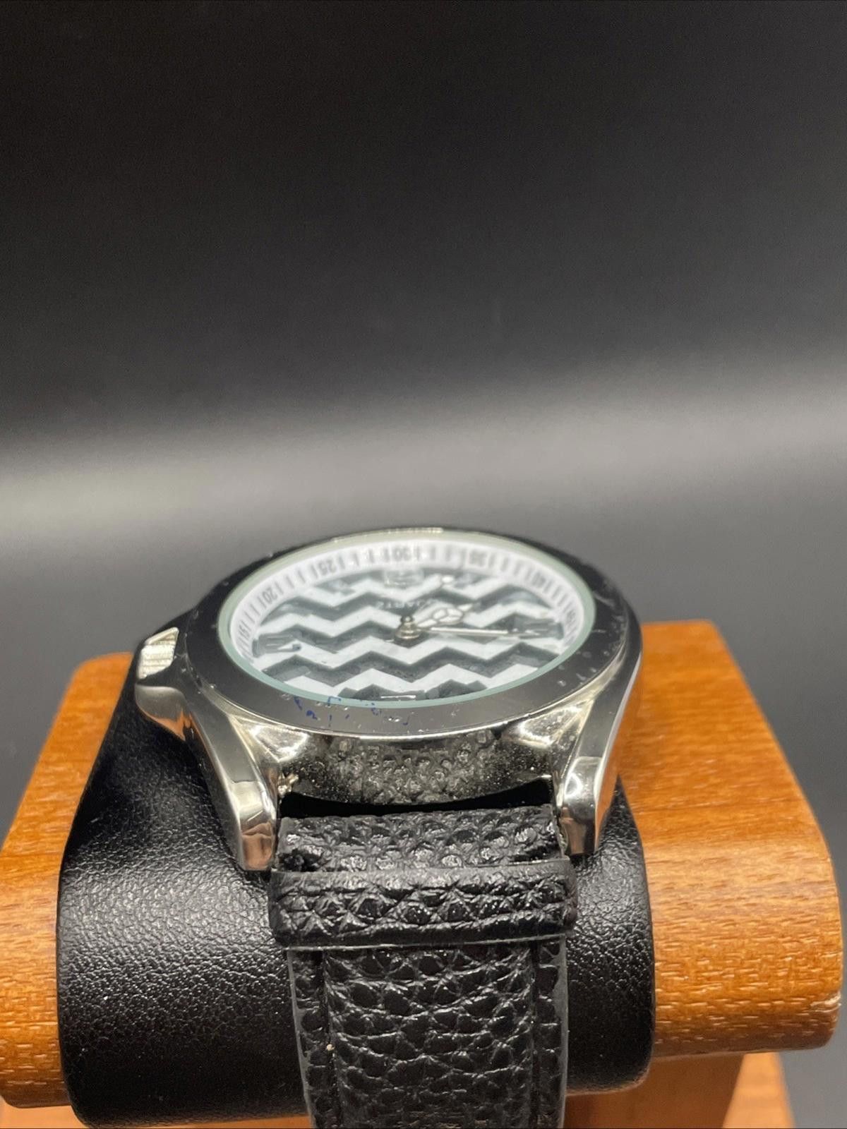 Designer ACCUTIME Zebra Zig-Zag Dial White Watch New Battery Size ONE SIZE - 3 Thumbnail