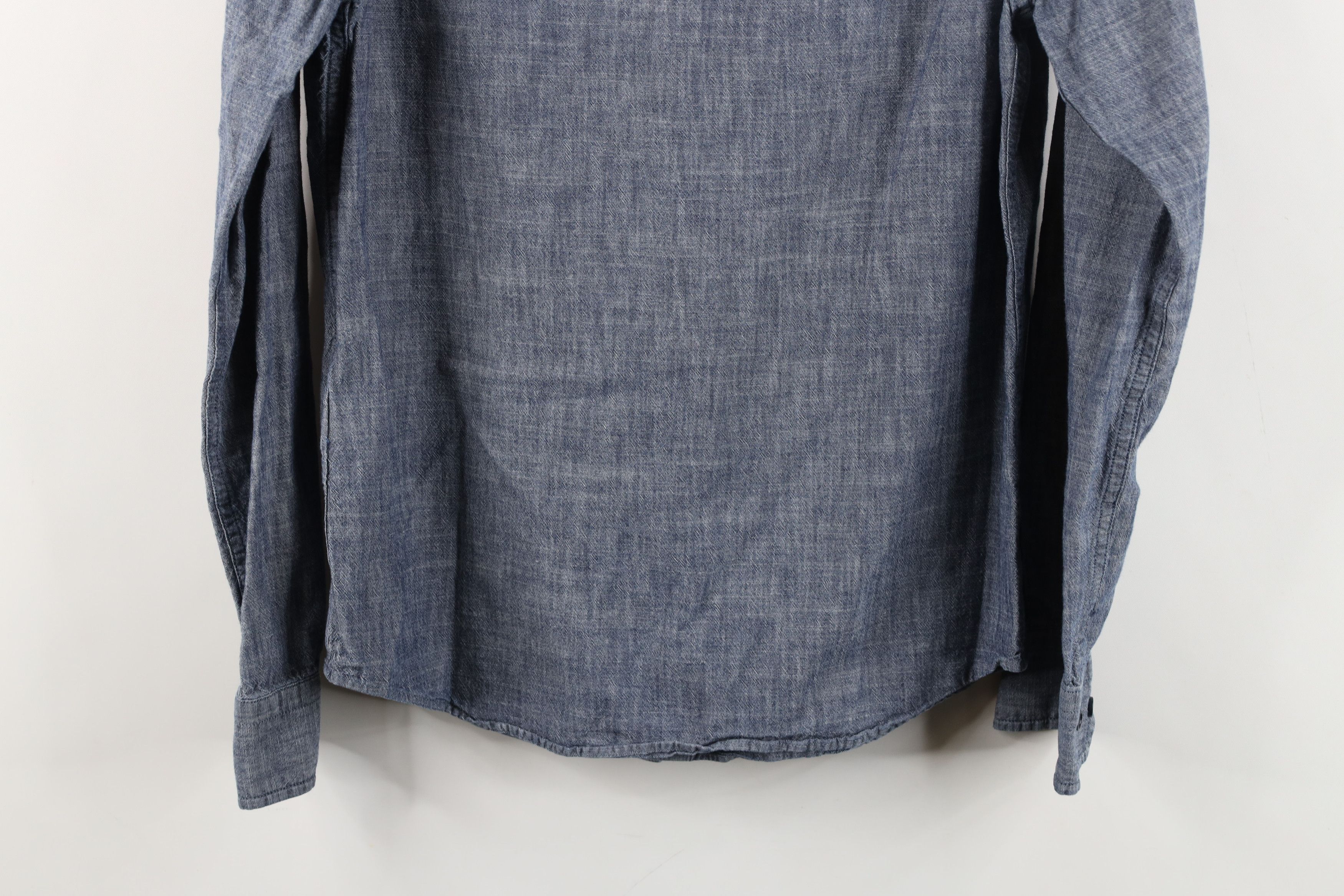 Banana Republic Banana Republic Slim Fit Chambray Collared Button Down Shirt Size US S / EU 44-46 / 1 - 13 Thumbnail
