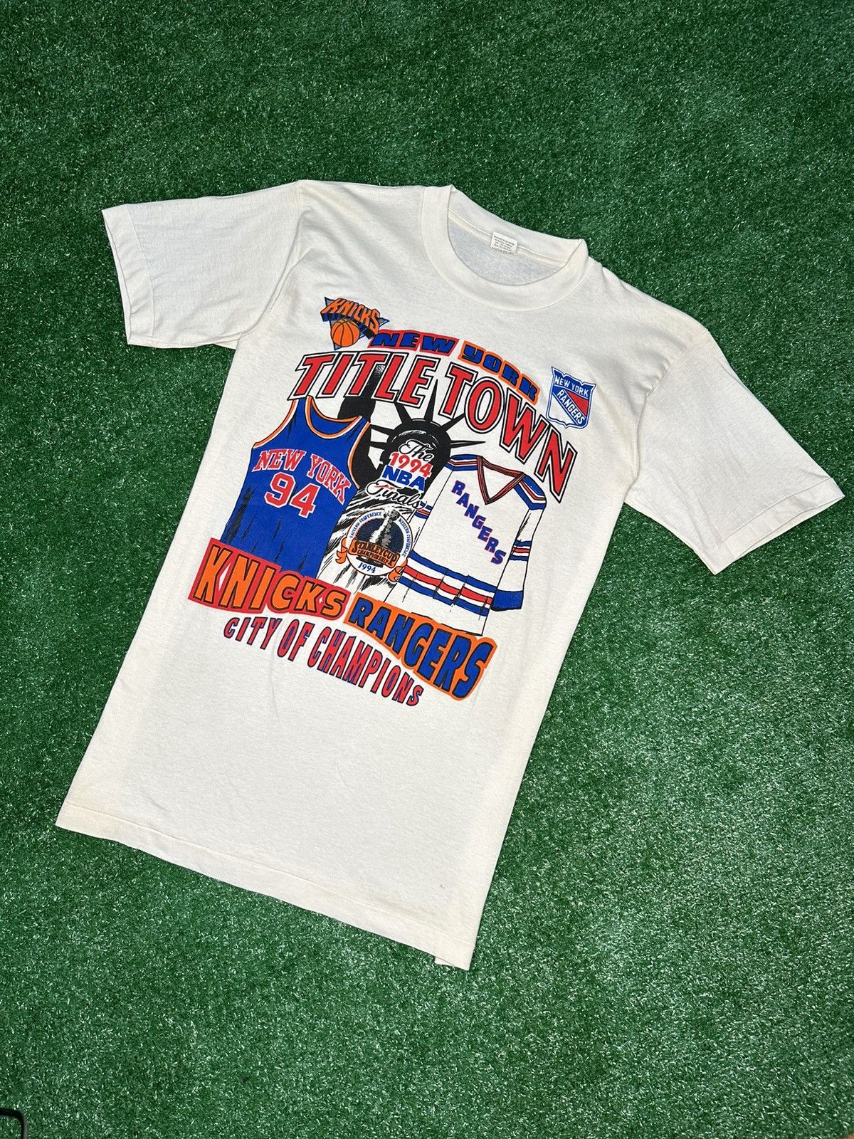 94' Yankees Caricature Tee (XL) – Vibes and Vintage Clothing