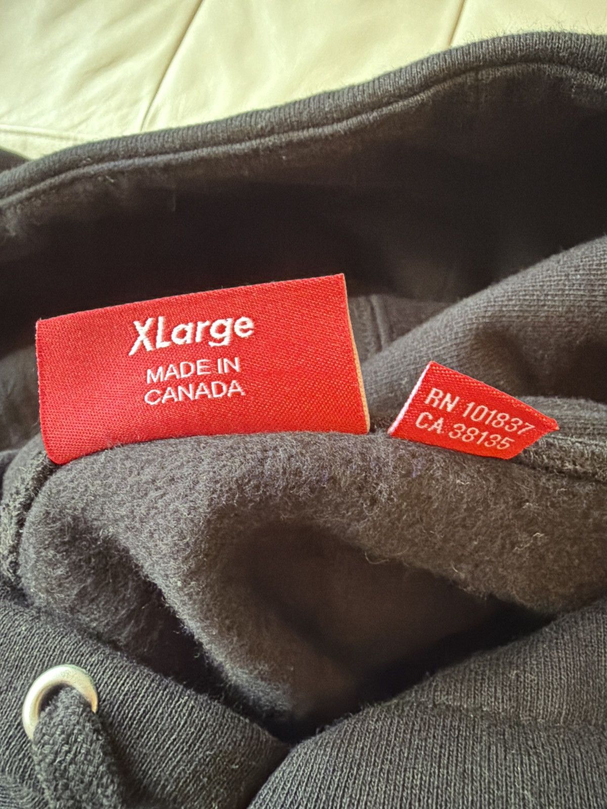 Supreme FW17 Embossed Hoodie Size US XL / EU 56 / 4 - 4 Thumbnail