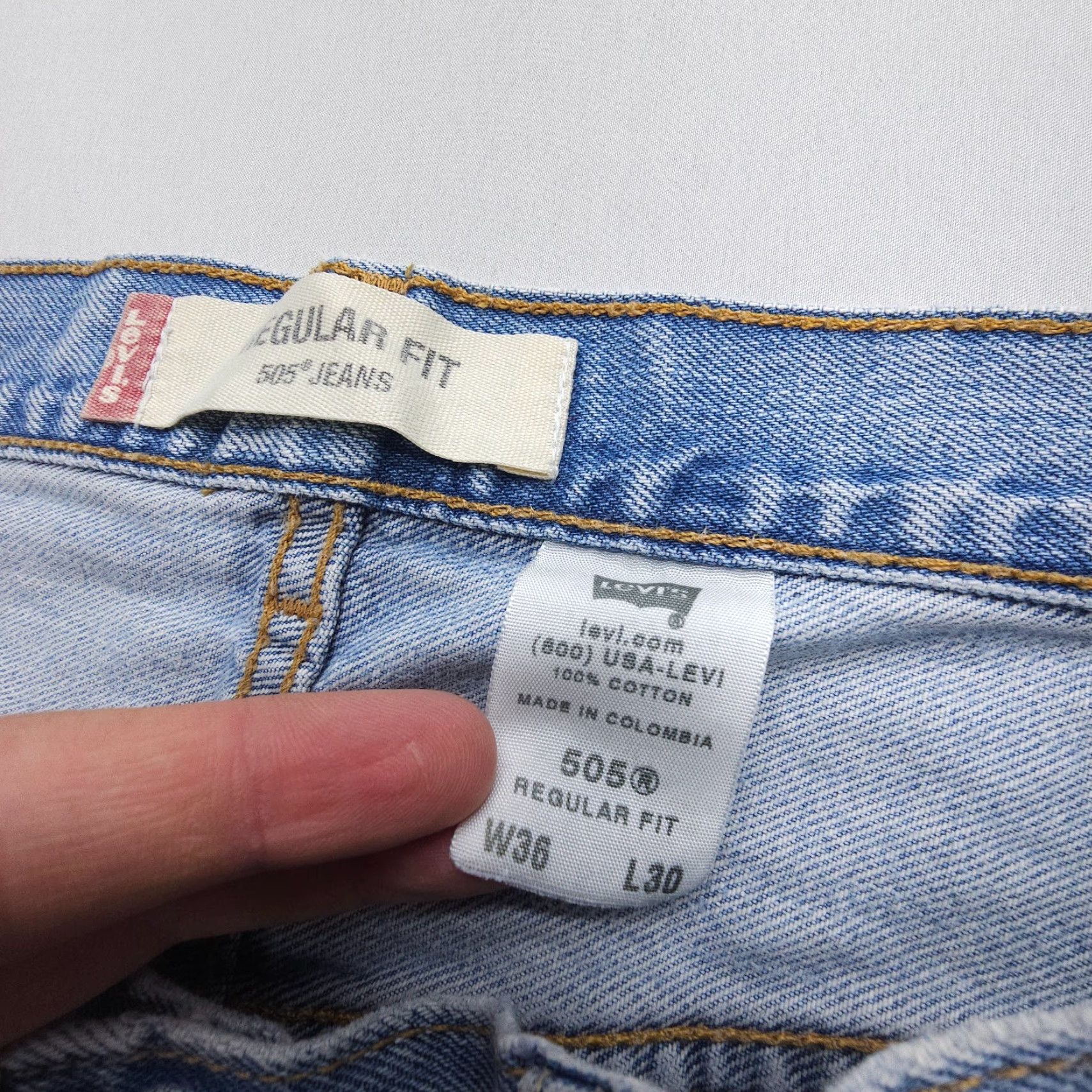 Levi's VINTAGE Levi's 505 Jeans Men 36 x 30 Blue Distressed Stains 2000s Straight Denim Cotton Regular 5-Pocket Levi's 500 Series Mens Size US 36 / EU 52 - 3 Thumbnail