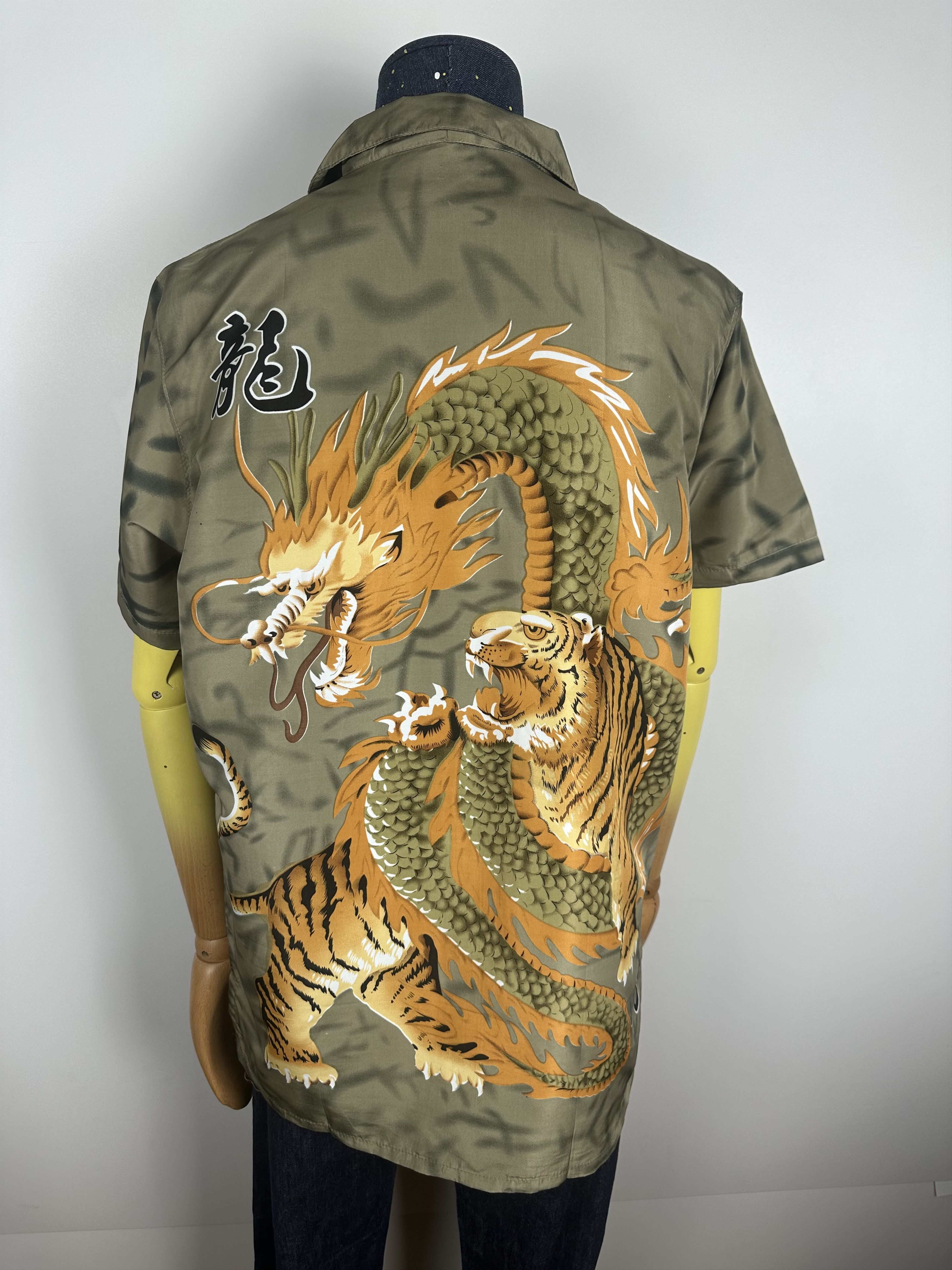 Vintage Dragon Tiger Vintage Button down 90s Unisex oversized Size US L / EU 52-54 / 3 - 6 Thumbnail