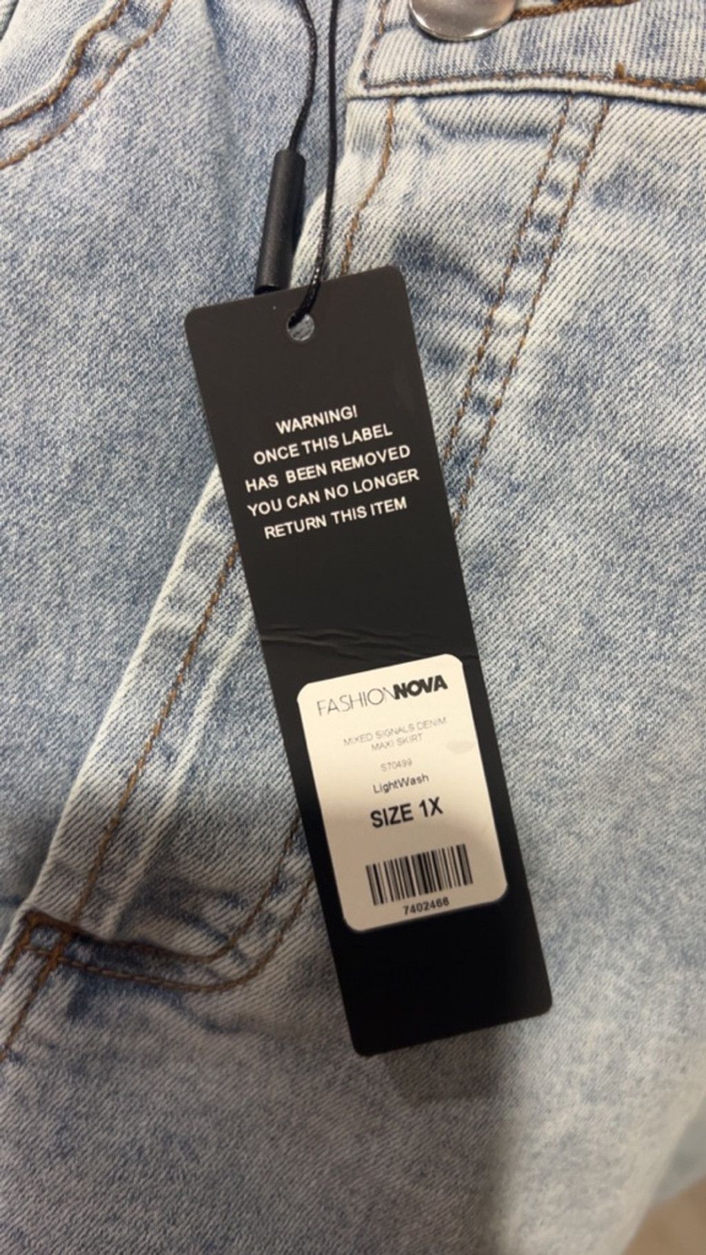 Fashion Nova Women's Fashion Nova Plus Light Wash Blue Distressed Denim M Size 40" / US 18 - 4 Thumbnail