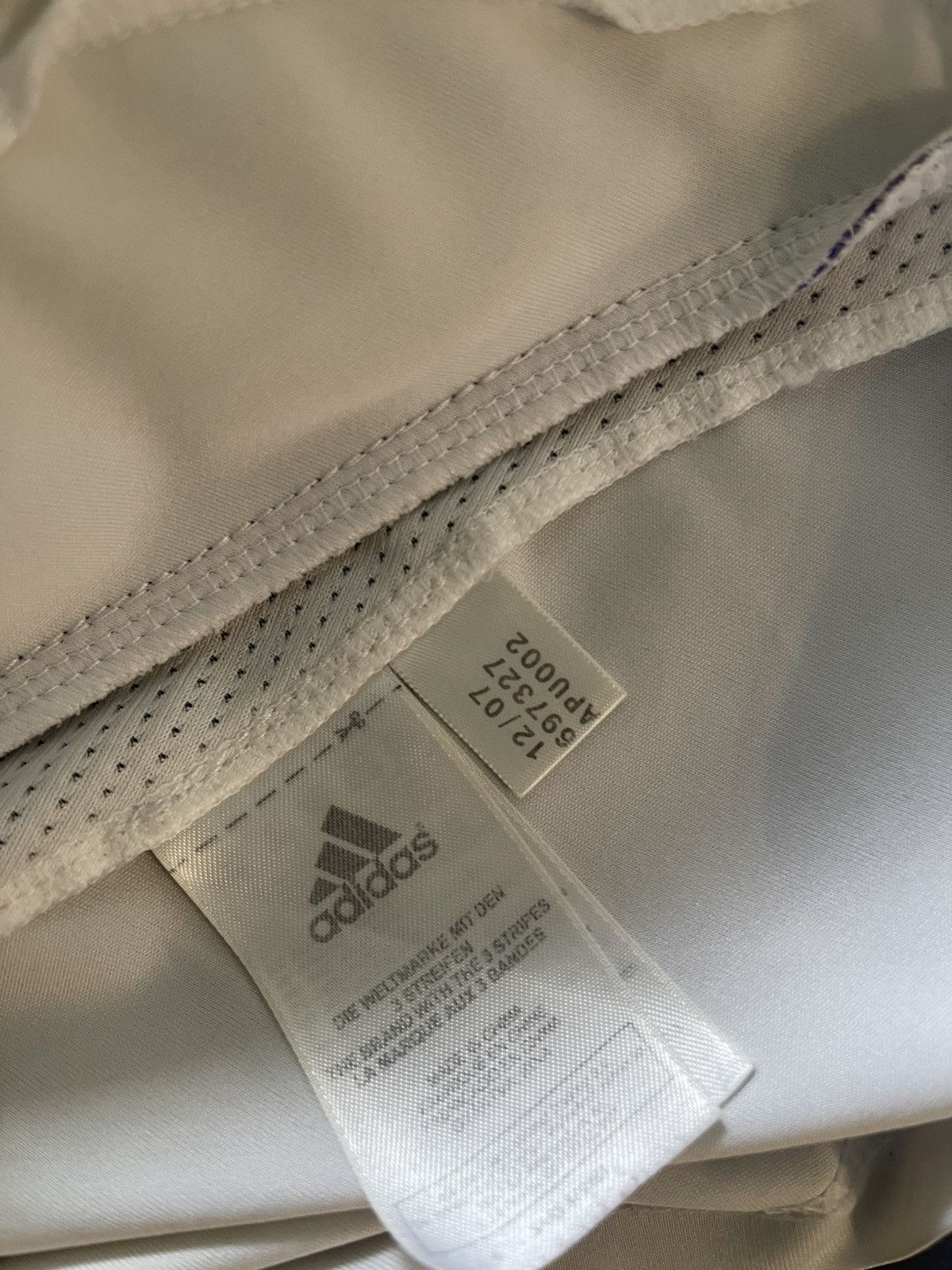 Adidas 2007-2008 REAL MADRID HOME M Size US M / EU 48-50 / 2 - 9 Thumbnail