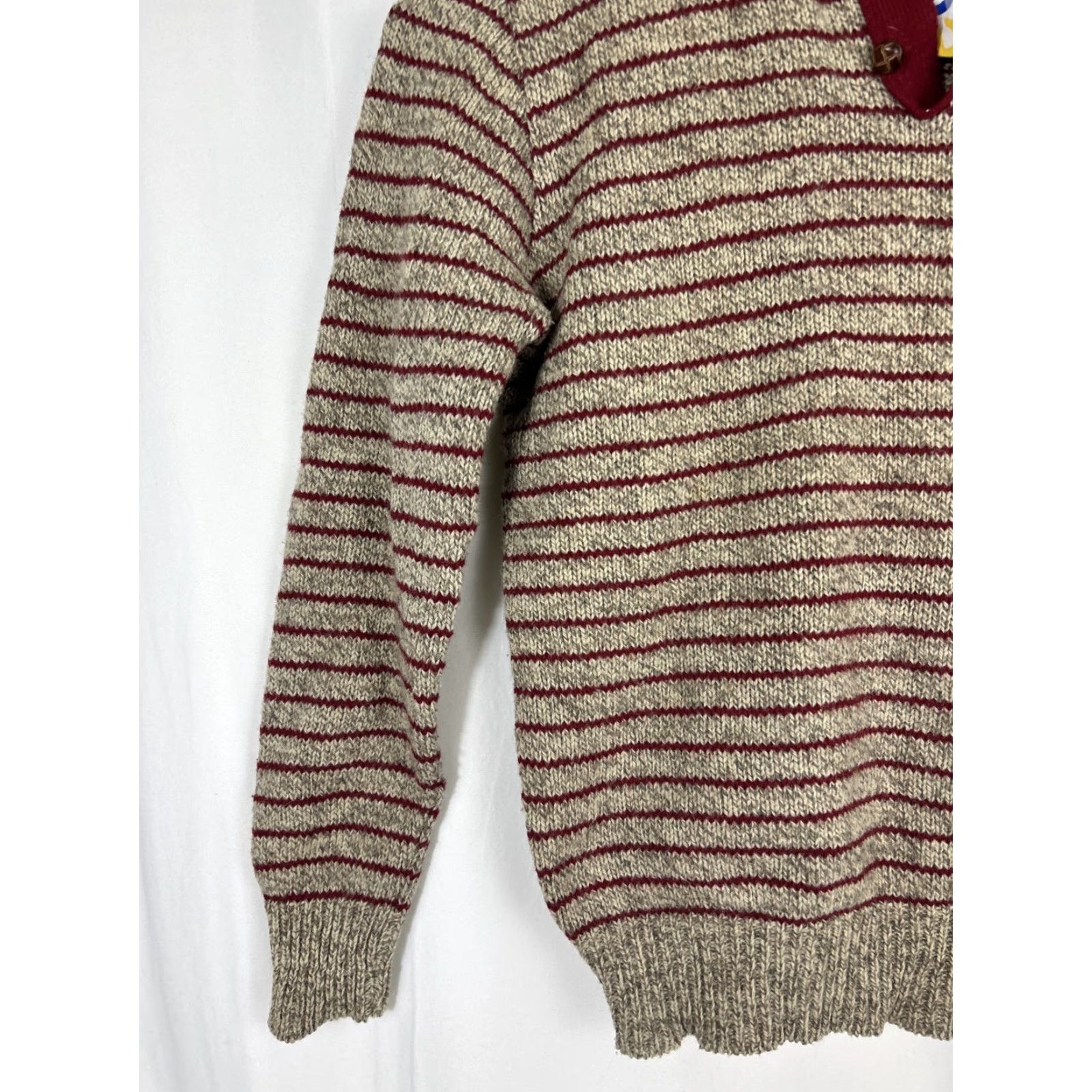 THE GREAT The Great Plains Mens M Wool Blend Henley Pullover Sweater Beige Red Stripes M Wool Blend Henley Pullover Sweater Mens Beige Red Stripes Size US M / EU 48-50 / 2 - 2 Thumbnail