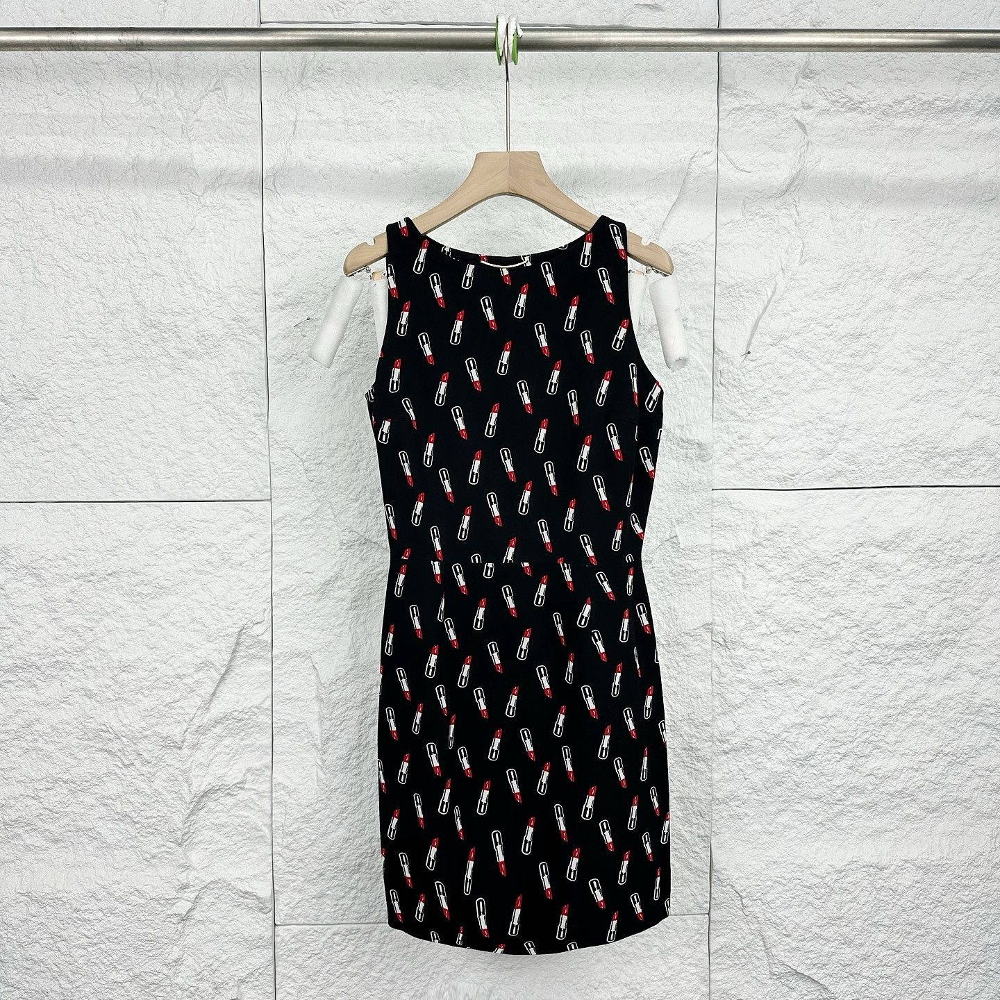 Saint Laurent Paris Saint Laurent Lipstick Print Sleeveless Dress Size 36 Size XS / US 0-2 / IT 36-38 - 1 Thumbnail