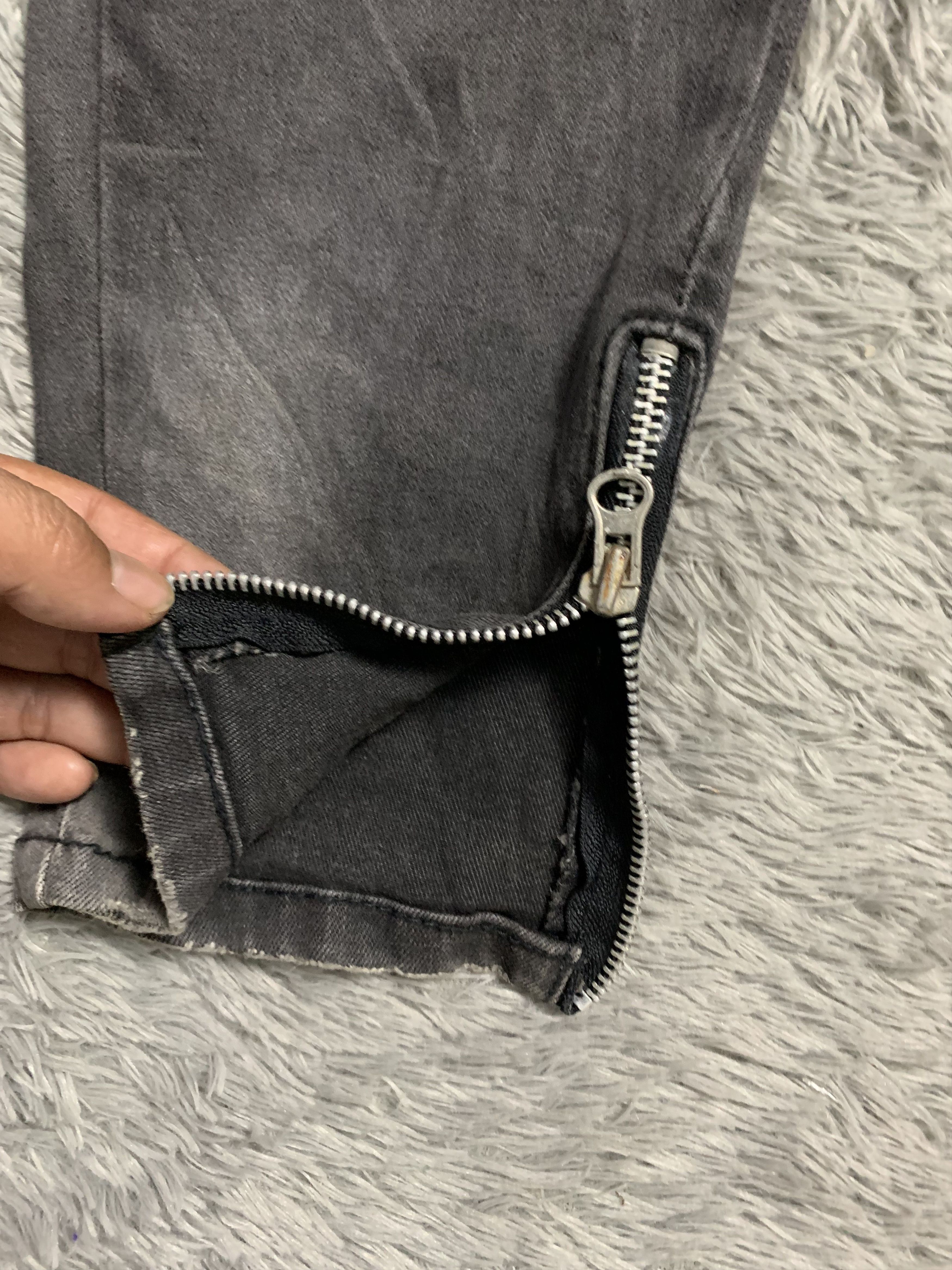 Japanese Brand Time-Worn Essentials Bikers Denim Balmain Style Size US 29 - 6 Thumbnail