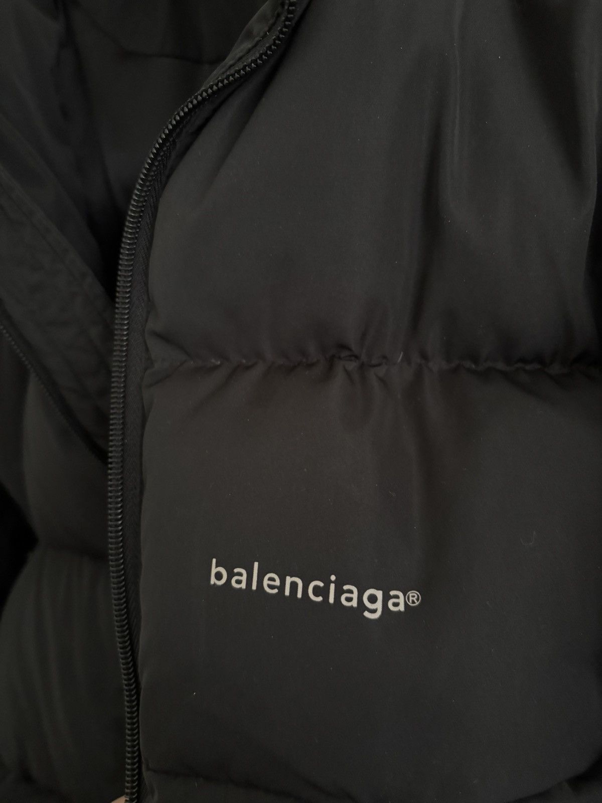 Balenciaga Balenciaga Black Cropped Puffer Jacket Size US M / EU 48-50 / 2 - 6 Thumbnail
