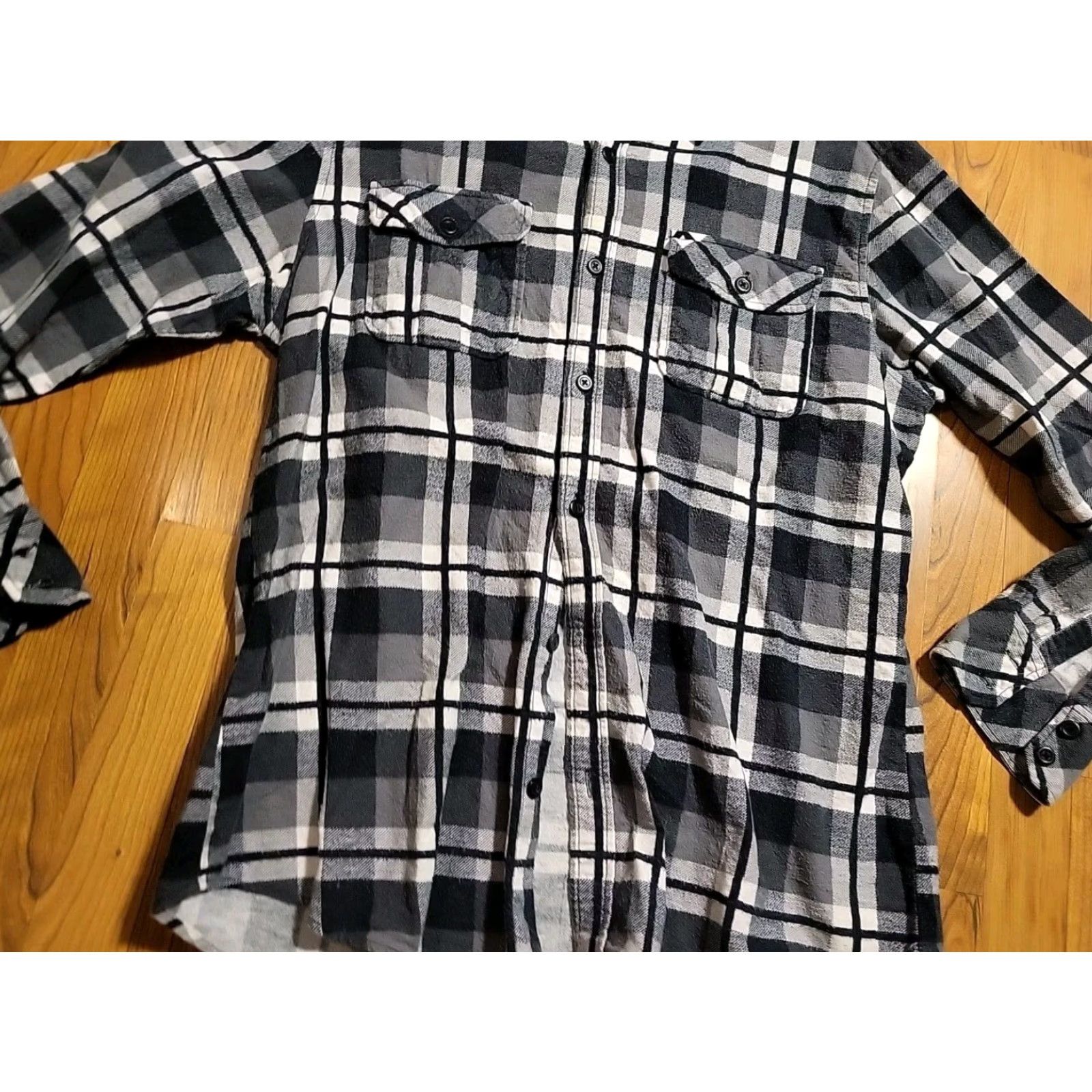 Vintage UNIONBAY Shirt XL Men 46" Chest Plaid Flannel Gray Black White Button-Up Long Sleeve Outdoor Pockets Easy Care Size US XL / EU 56 / 4 - 4 Thumbnail