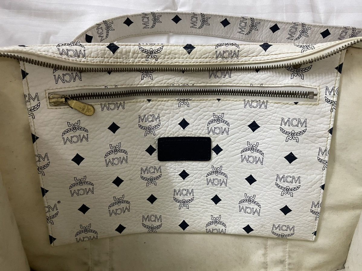 Vintage Vintage Monogram MCM Rare Big Leather Bag Size ONE SIZE - 14 Thumbnail