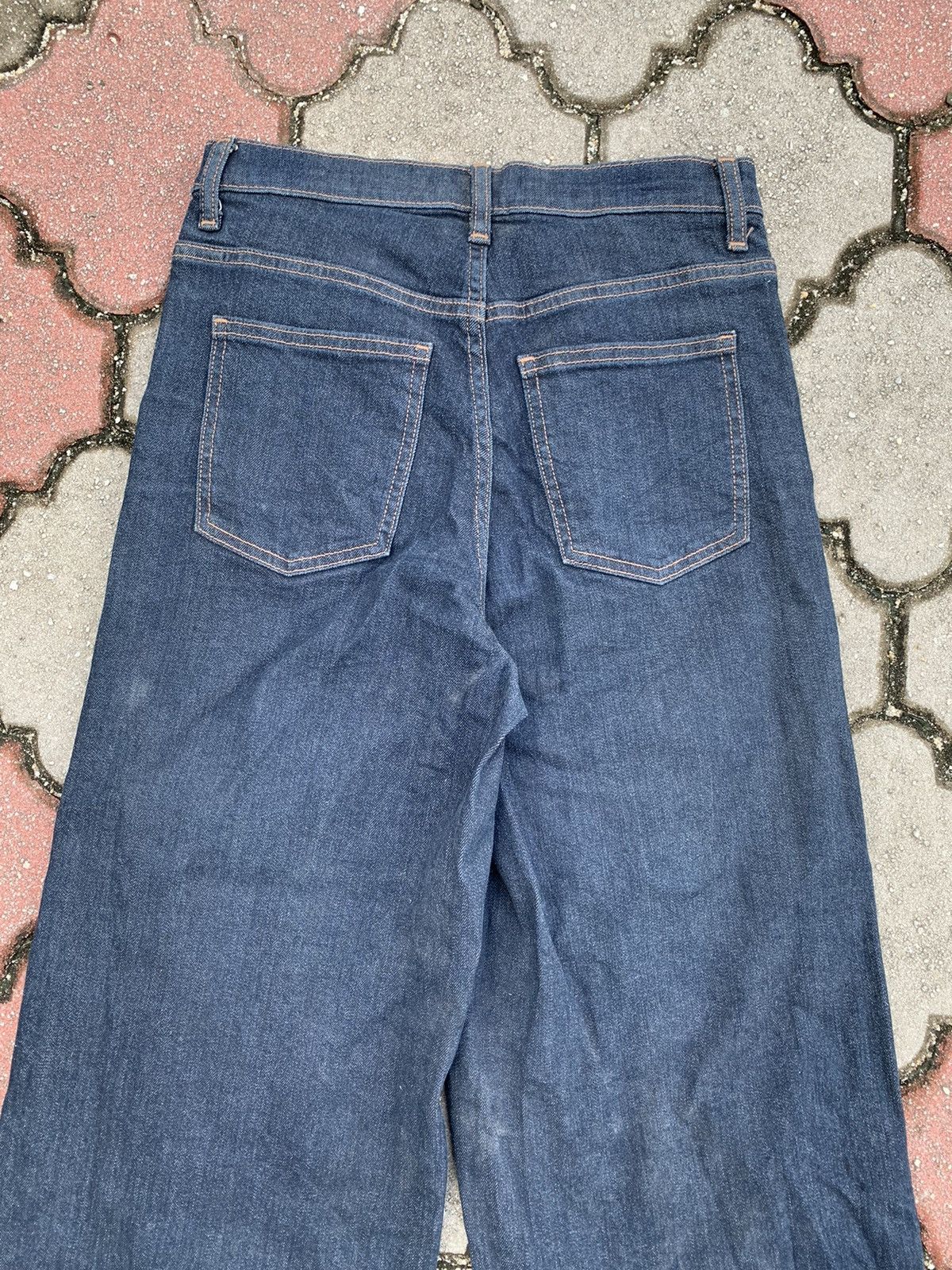 Japanese Brand × Uniqlo Steals! Uniqlo Flare Jeans Denim Japanese Brand Size 27" / US 4 / IT 40 - 4 Thumbnail