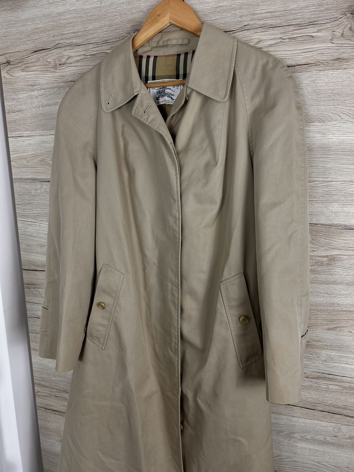 Burberry × Maison Margiela × Vintage Classic beige Burberrys Coat from 90s Size US M / EU 48-50 / 2 - 1 Thumbnail
