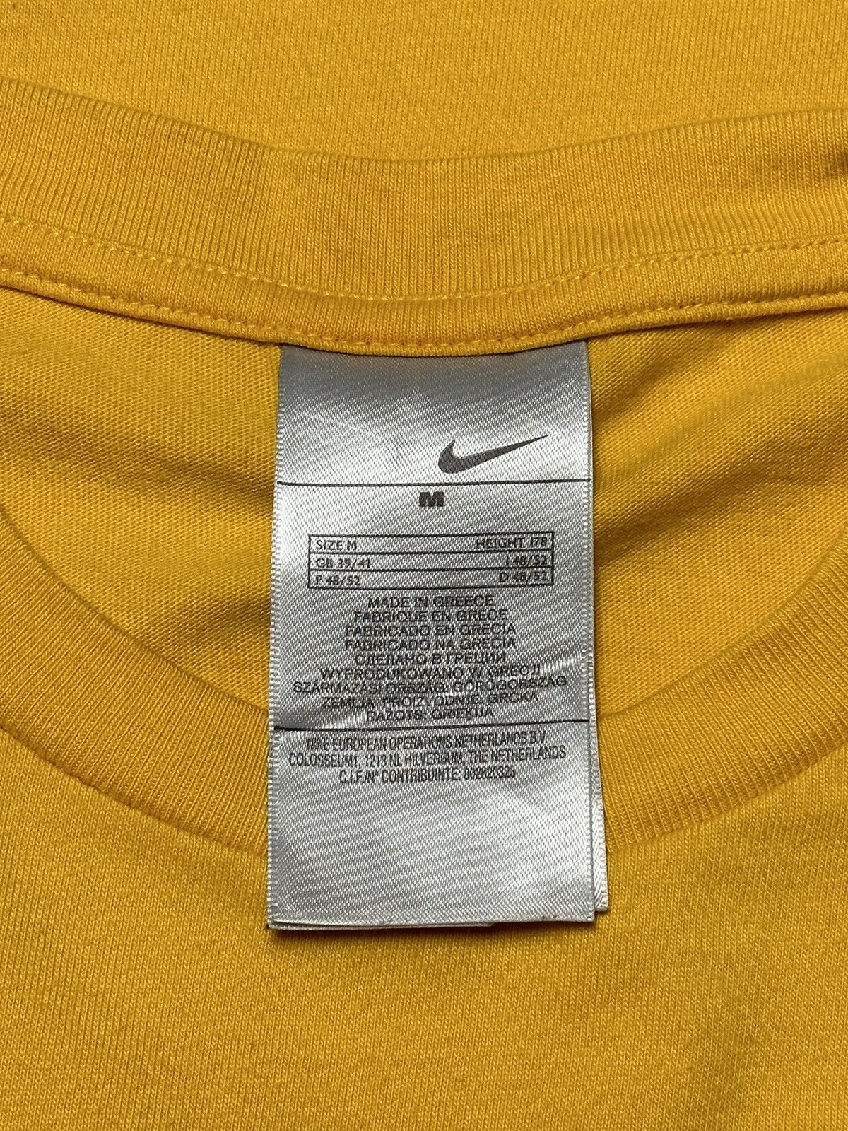 Nike × Vintage Nike Vintage Center Big Swoosh T-Shirt Size US M / EU 48-50 / 2 - 7 Thumbnail