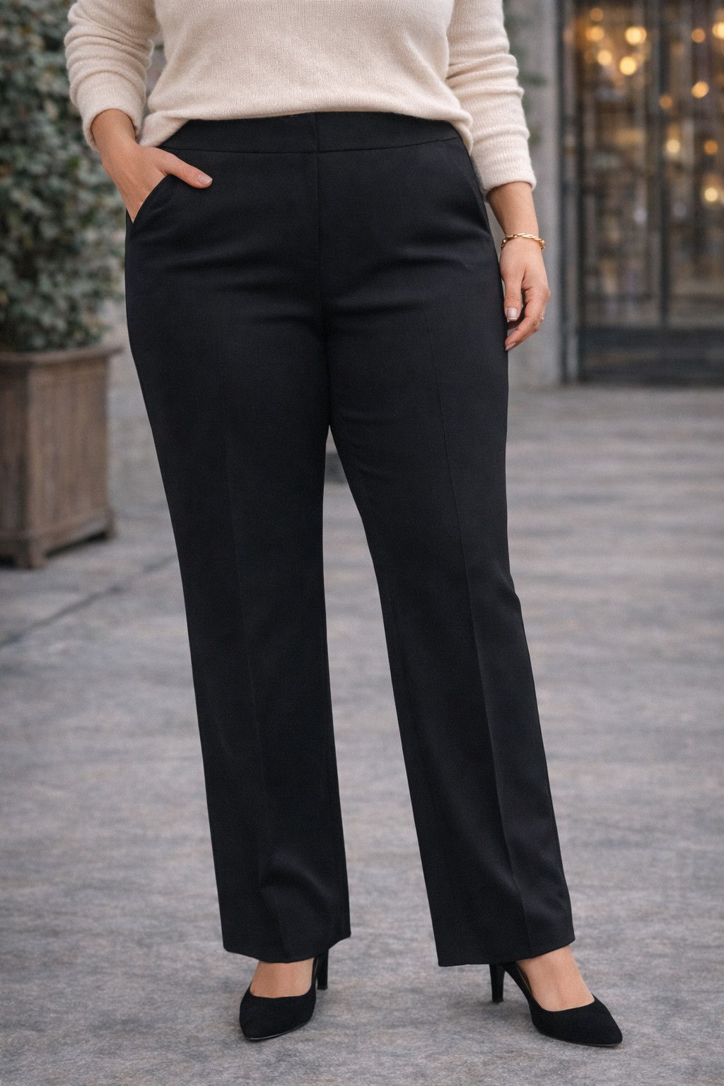 St. John St. John Caviar — Tailored pants | GUC · Sz 14 Size 36" / US 14 / IT 50 - 1 Thumbnail