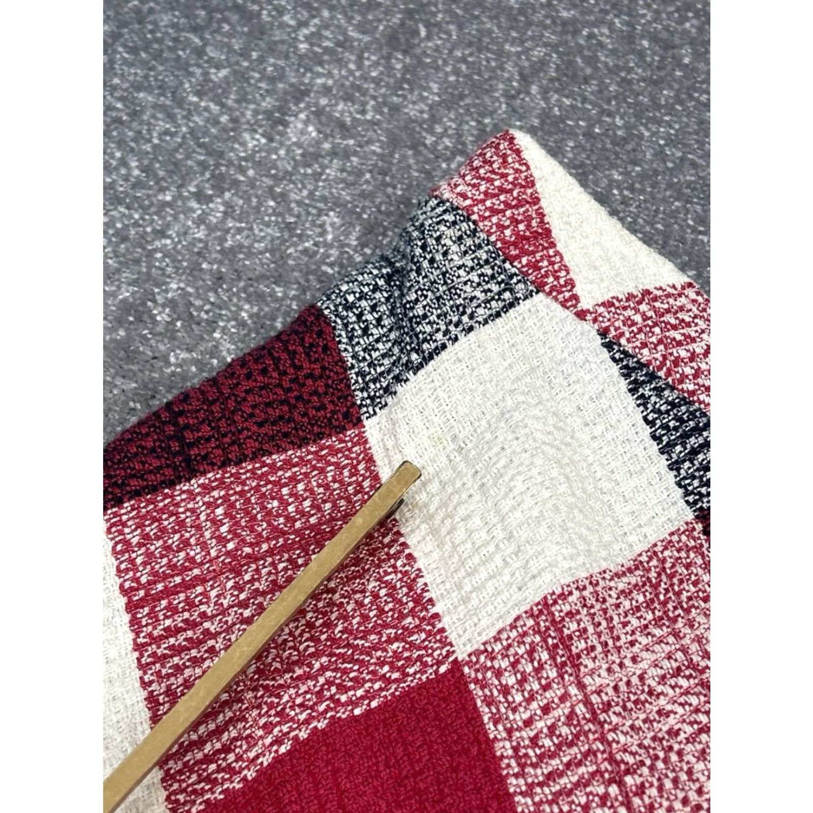 Brooks Brothers Brooks Brothers Skirt Womens 10 Plaid Red Fleece Stretch Knit Cotton Polyester Spandex Flare Knee Length Zipper Casual Travel Classic Modern Size 32" / US 10 / IT 46 - 5 Thumbnail