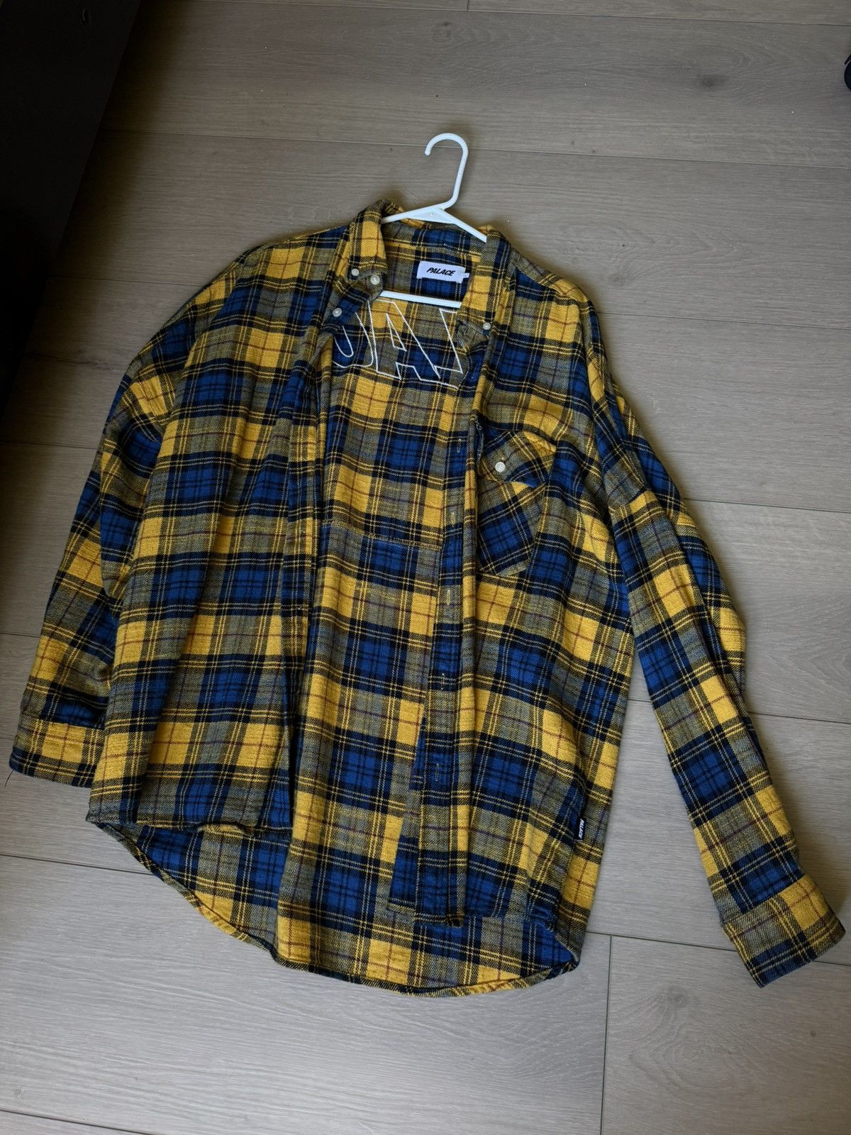 Palace Flannel Drop Shoulder shirt size L Size US L / EU 52-54 / 3 - 1 Thumbnail
