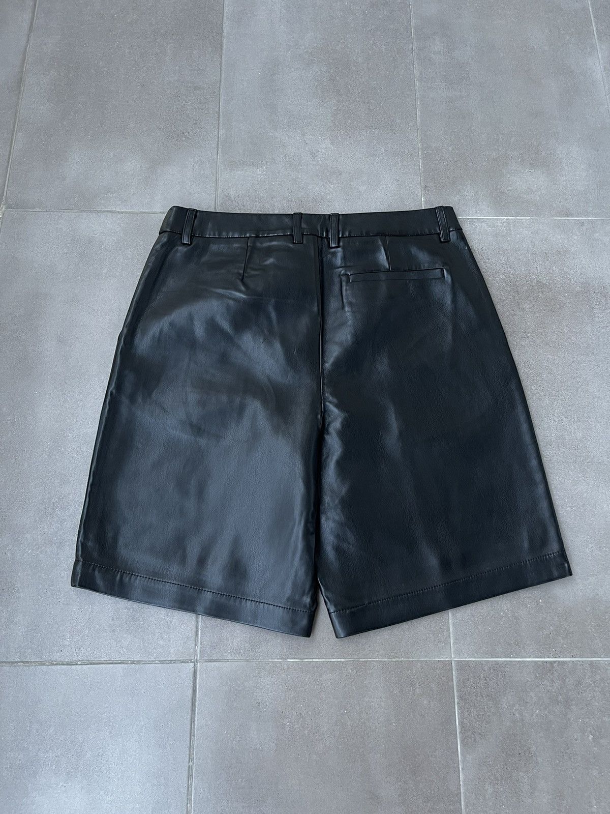 Han Kjobenhavn !DS! SS22 Han Kjobenhavn Black Suit Wide Leg Shorts Size US 32 / EU 48 - 11 Thumbnail