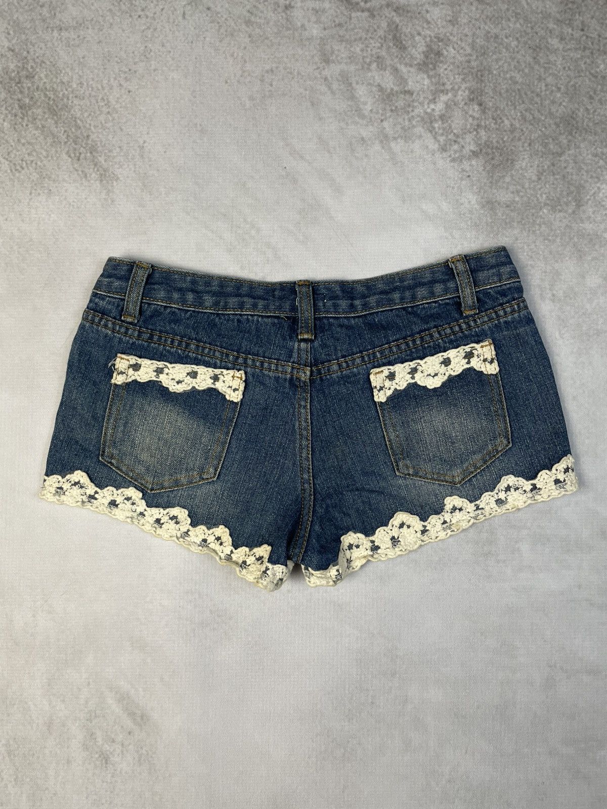 LIZ LISA Y2k Liz Lisa Crochet Lace Trim Denim Shorts Size 27" / US 4 / IT 40 - 7 Thumbnail