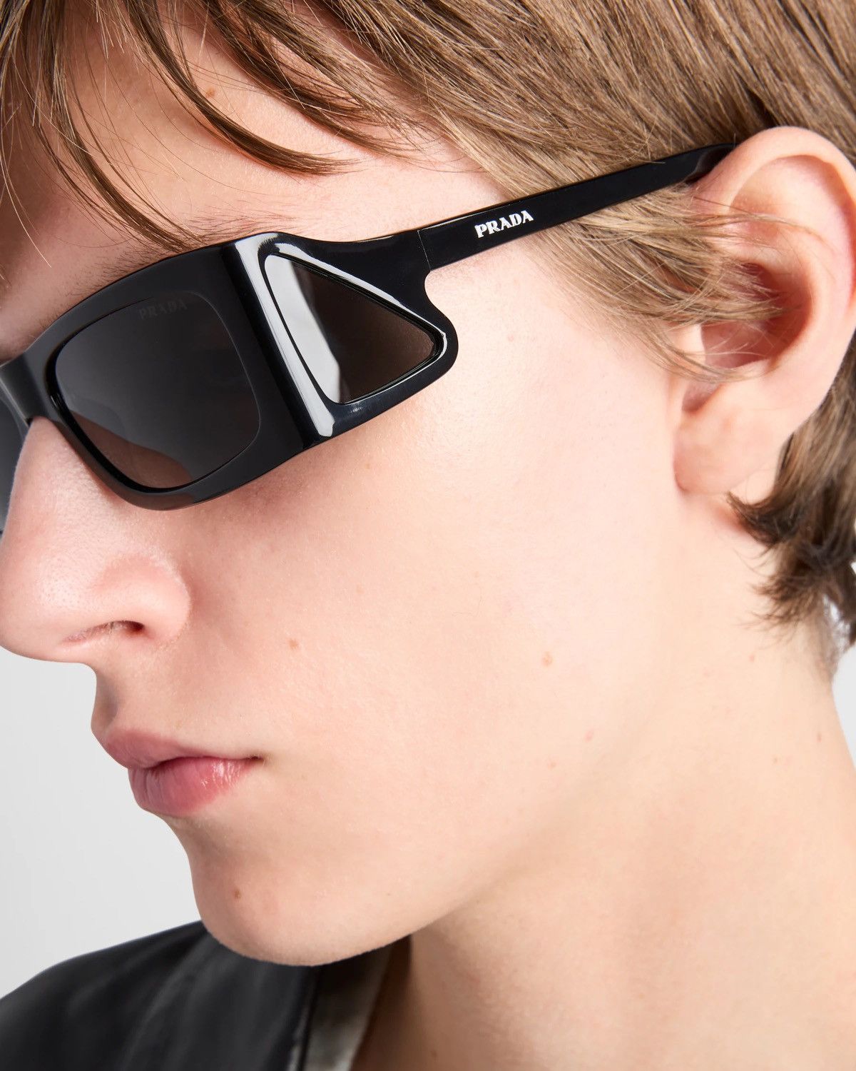 Prada × Streetwear × Vintage Prada Symbole sunglasses SPR