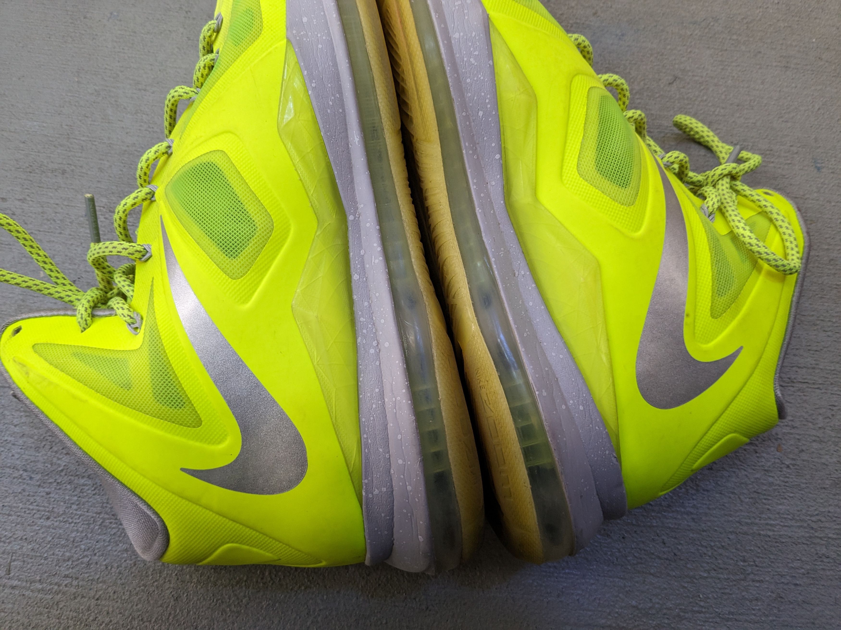 Nike Nike LeBron 10 Volt 11 541100-700 Basketball Yellow Green Size US 11 / EU 44 - 7 Thumbnail