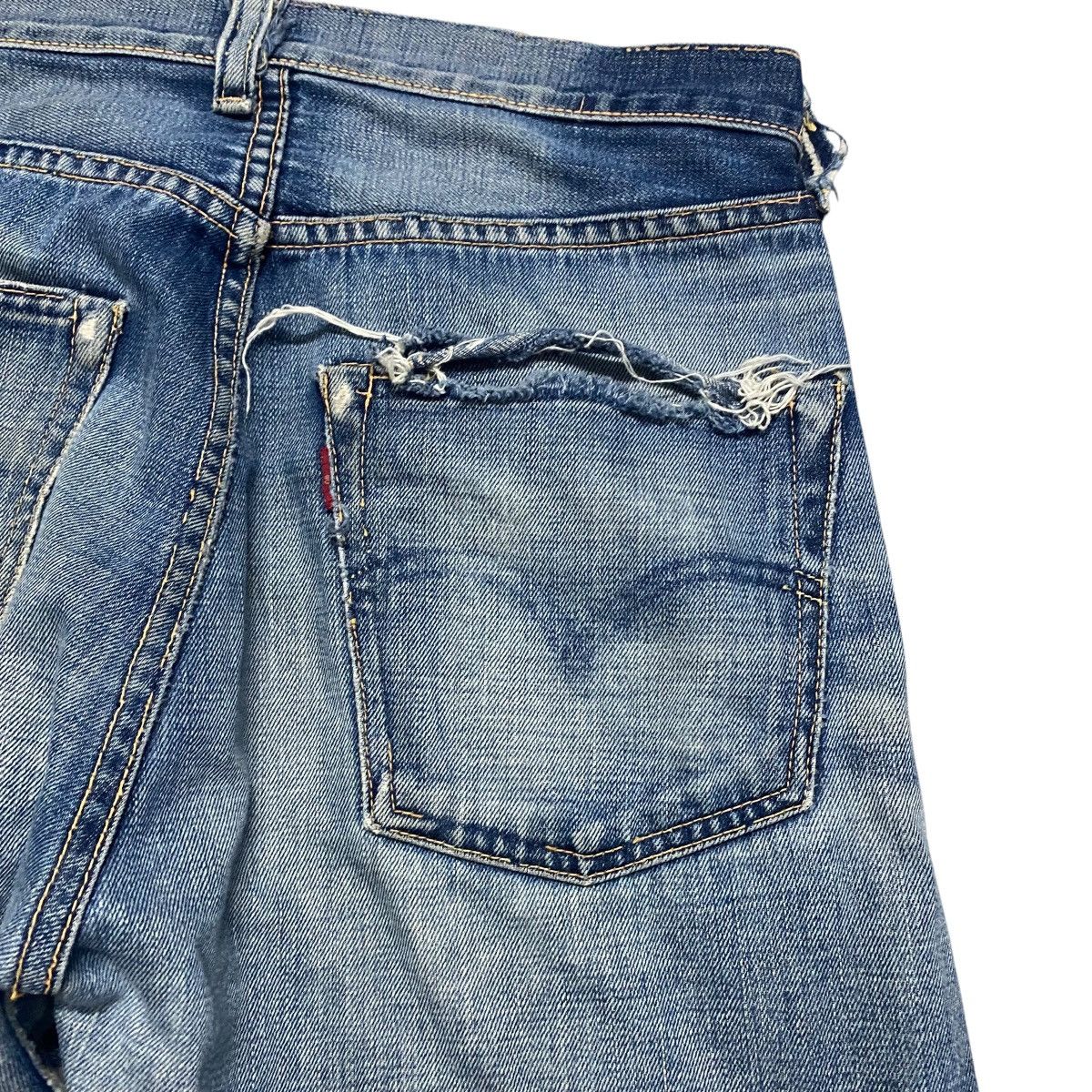 Levi's Vintage Y2K Levis 501 Big E Hidden Rivets Selvedge Jeans Size US 31 - 14 Thumbnail