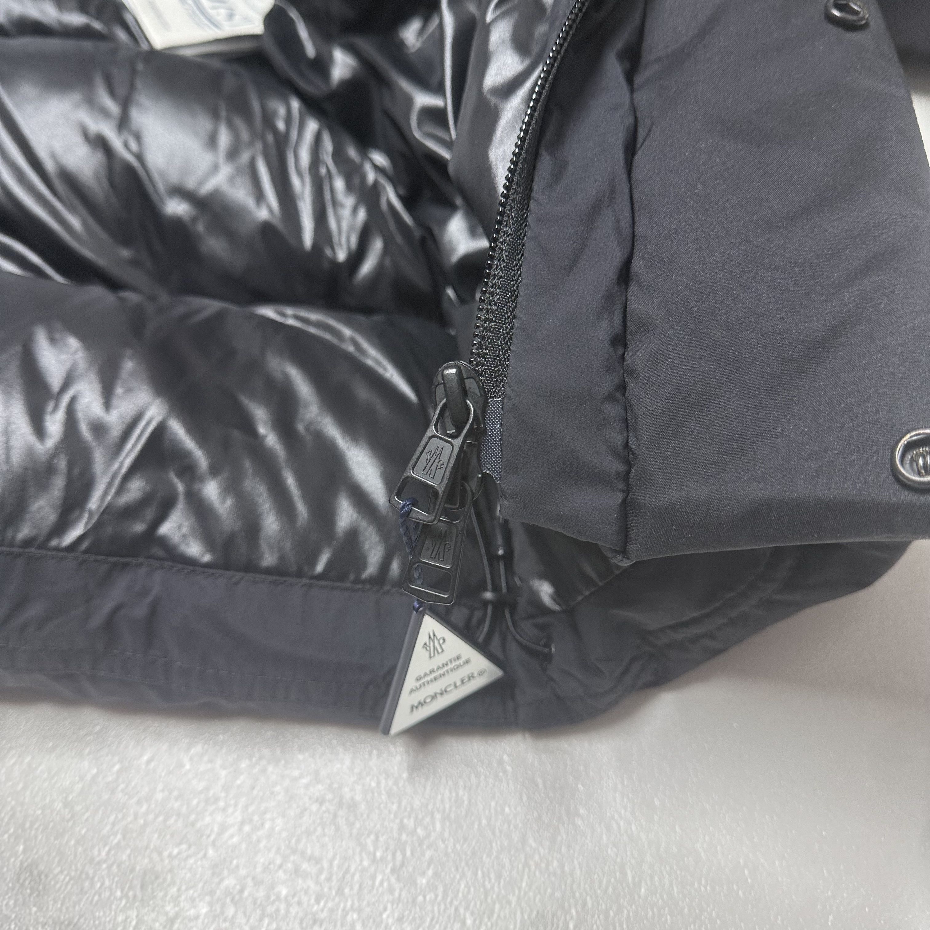 Moncler Moncler 4 SIZE XL Madeira black mens down puffer jacket Size US XL / EU 56 / 4 - 10 Thumbnail