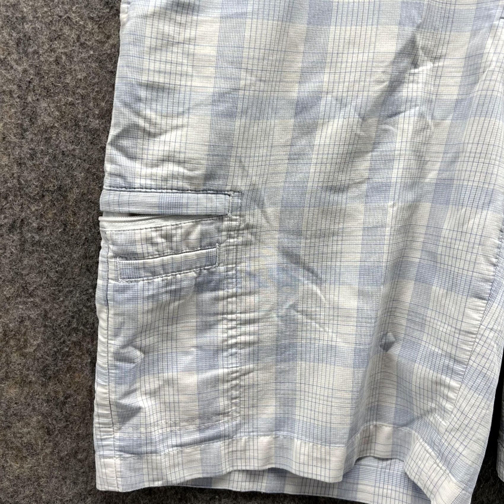 Vintage Greg Norman Shorts Men 32 Blue Chino Polyester Spandex Glen Check Flat Front Size US 32 / EU 48 - 4 Thumbnail
