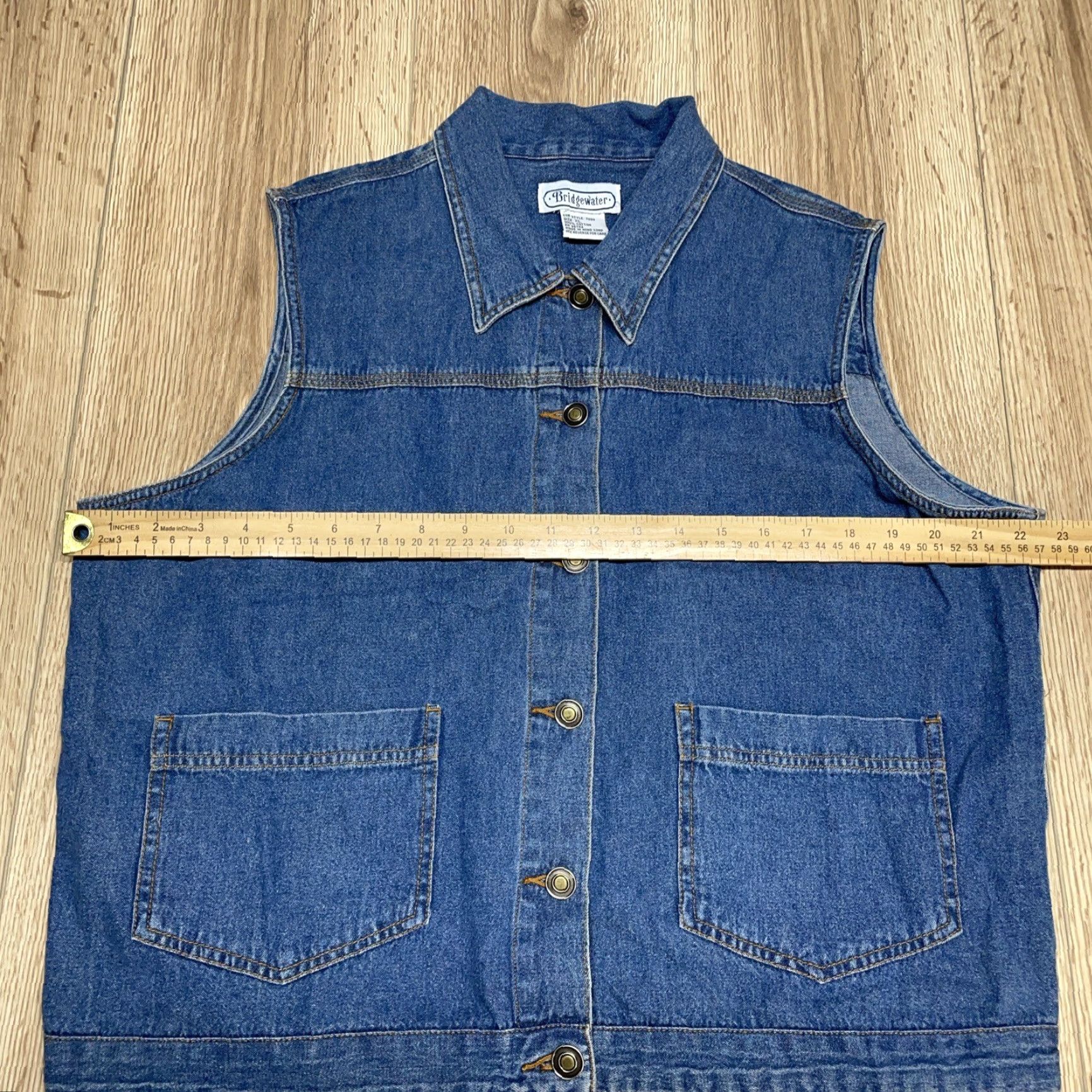 Vintage VINTAGE Bridgewater Blue Jean Vest Women XL Button Up Pockets Cotton Basic Jacket Size 40" / US 18 - 5 Thumbnail