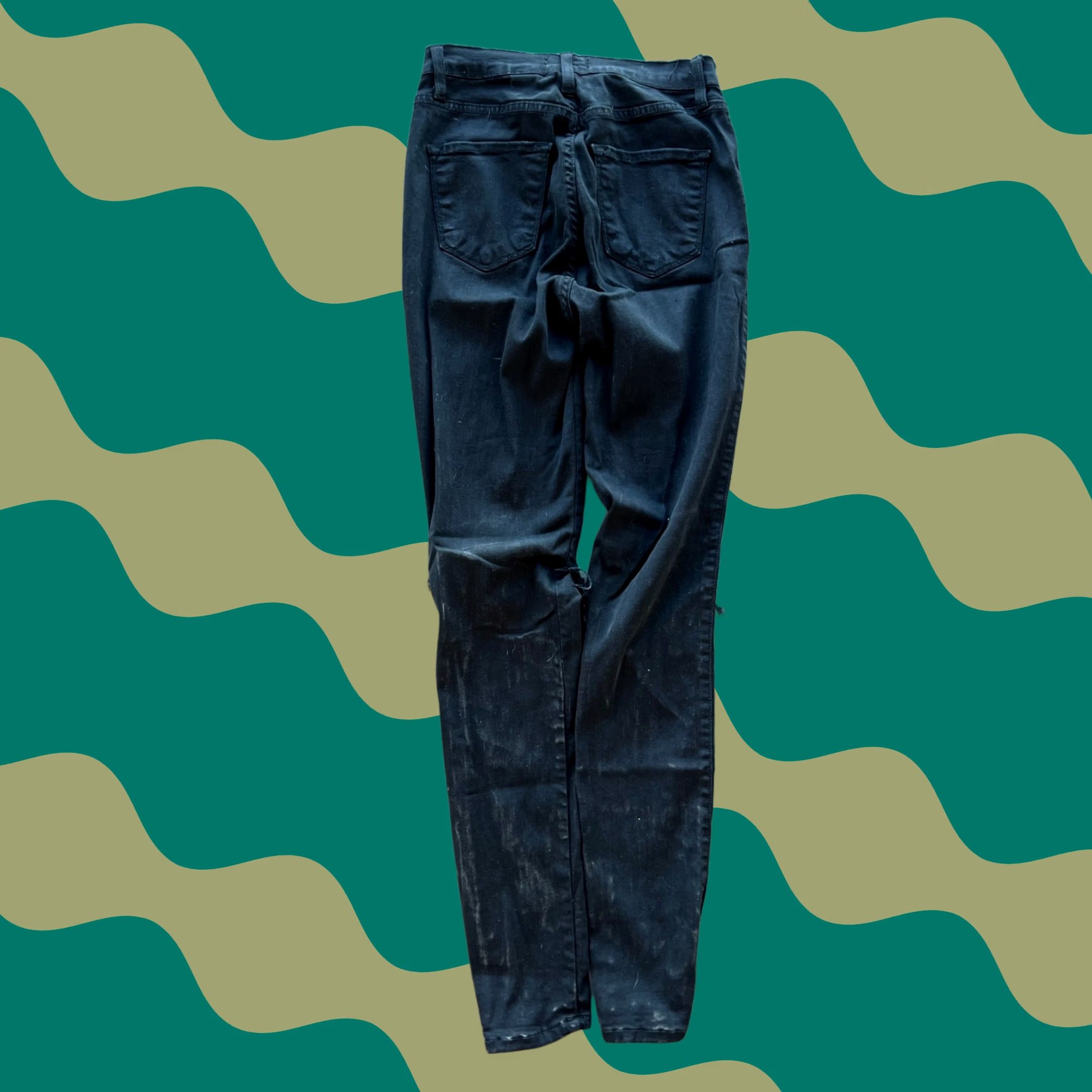 Fashion Nova VINTAGE Fashion Nova Black Holy Distressed Skinny Jeans Women Size 9 Skinny Womens Jeans Black 90s Event Size 30" / US 8 / IT 44 - 1 Thumbnail