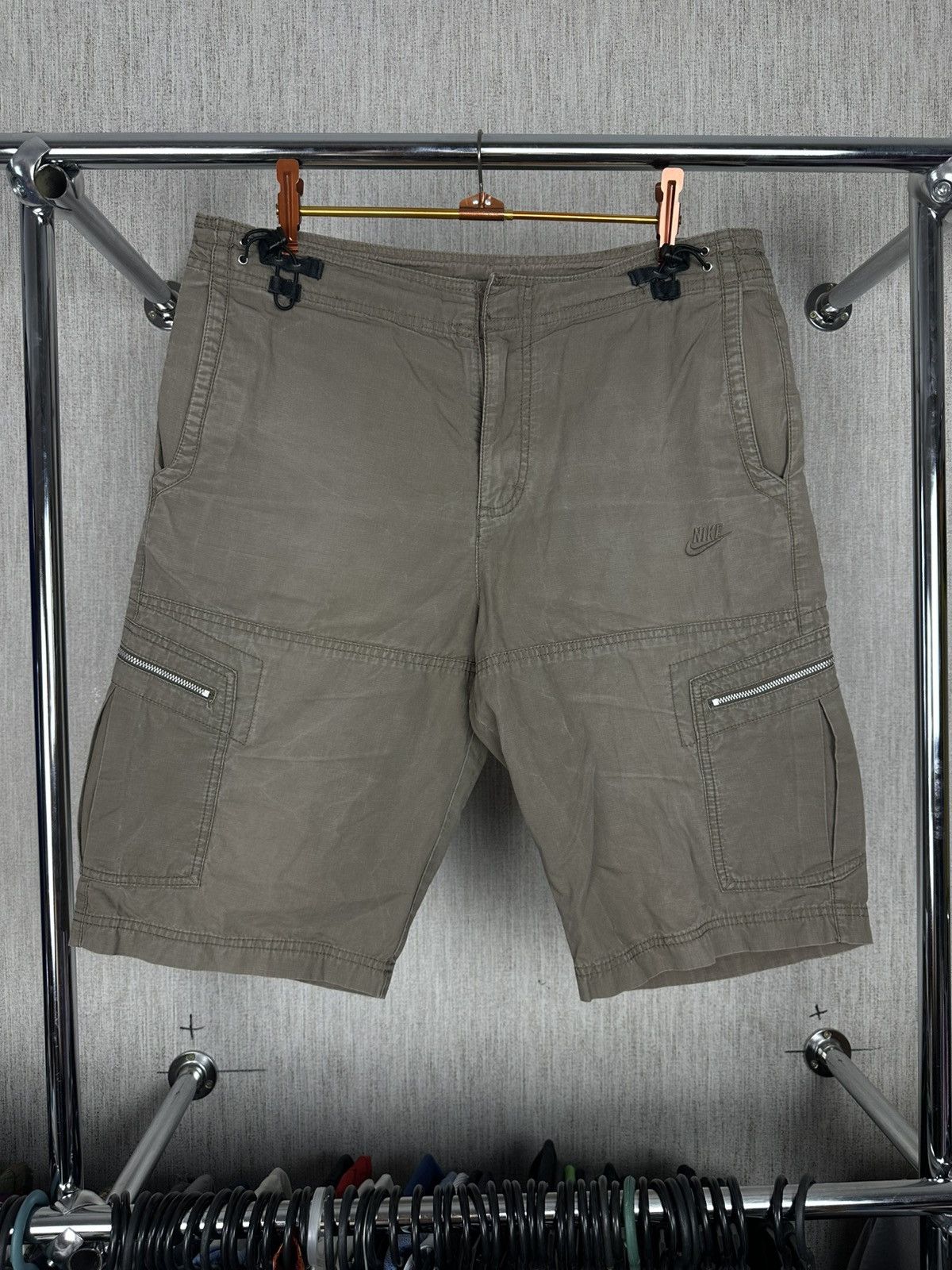 Nike × Vintage Vintage Y2K Nike Cargo Zip Pocket Shorts Size US 32 / EU 48 - 2 Thumbnail