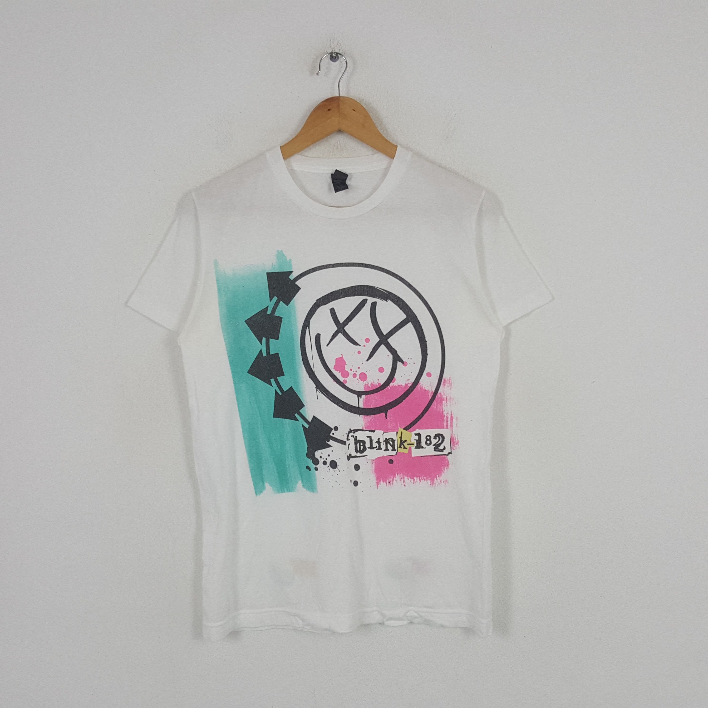 Band Tees × Vintage Vintage Blink 182 American Band Tshirt C285N20 Size US S / EU 44-46 / 1 - 1 Thumbnail