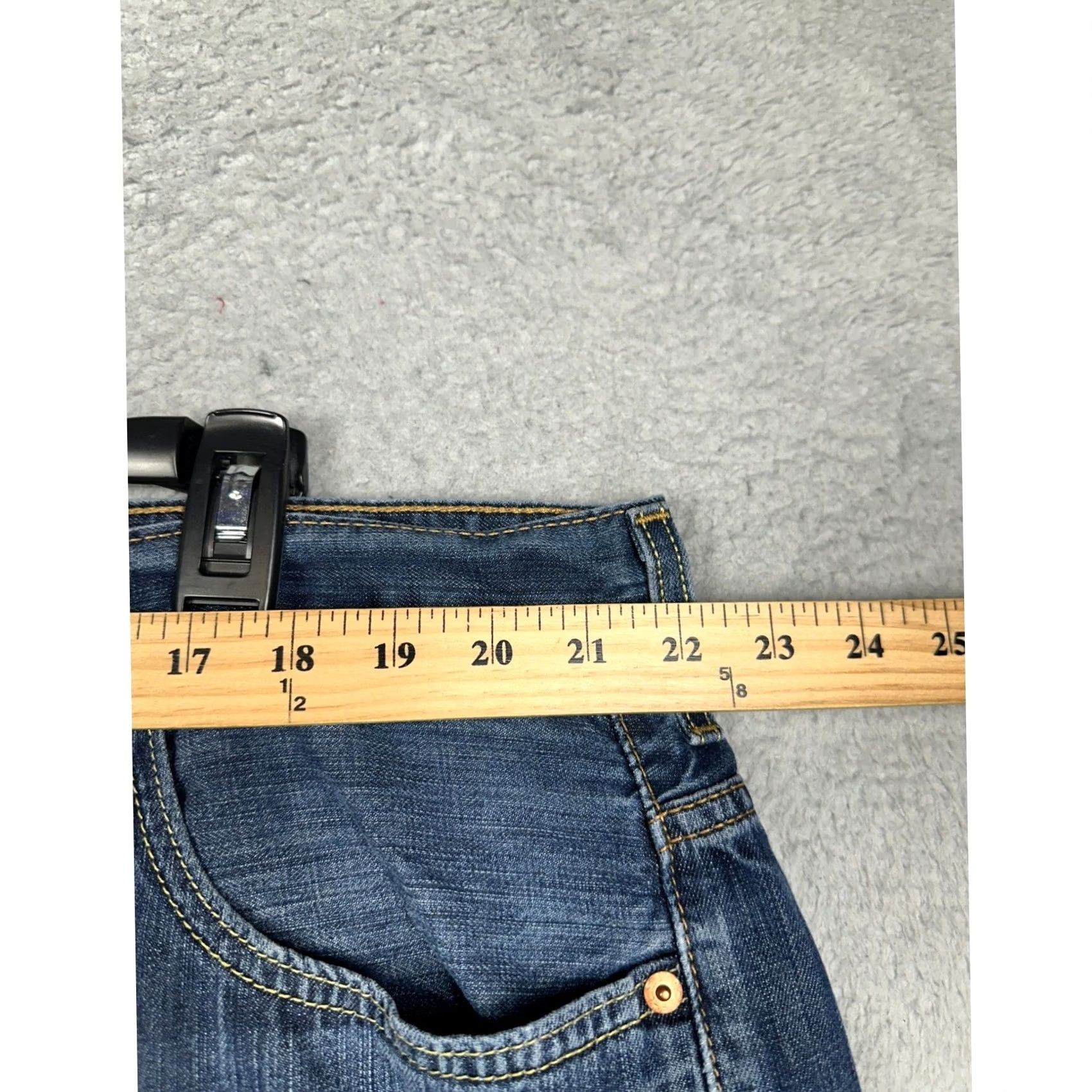 Levi's Levi's 569 Jeans Mens 44X27 Loose Straight Medium Washed Blue 5 Pocket Casual EUC Size US 44 / EU 60 - 6 Thumbnail