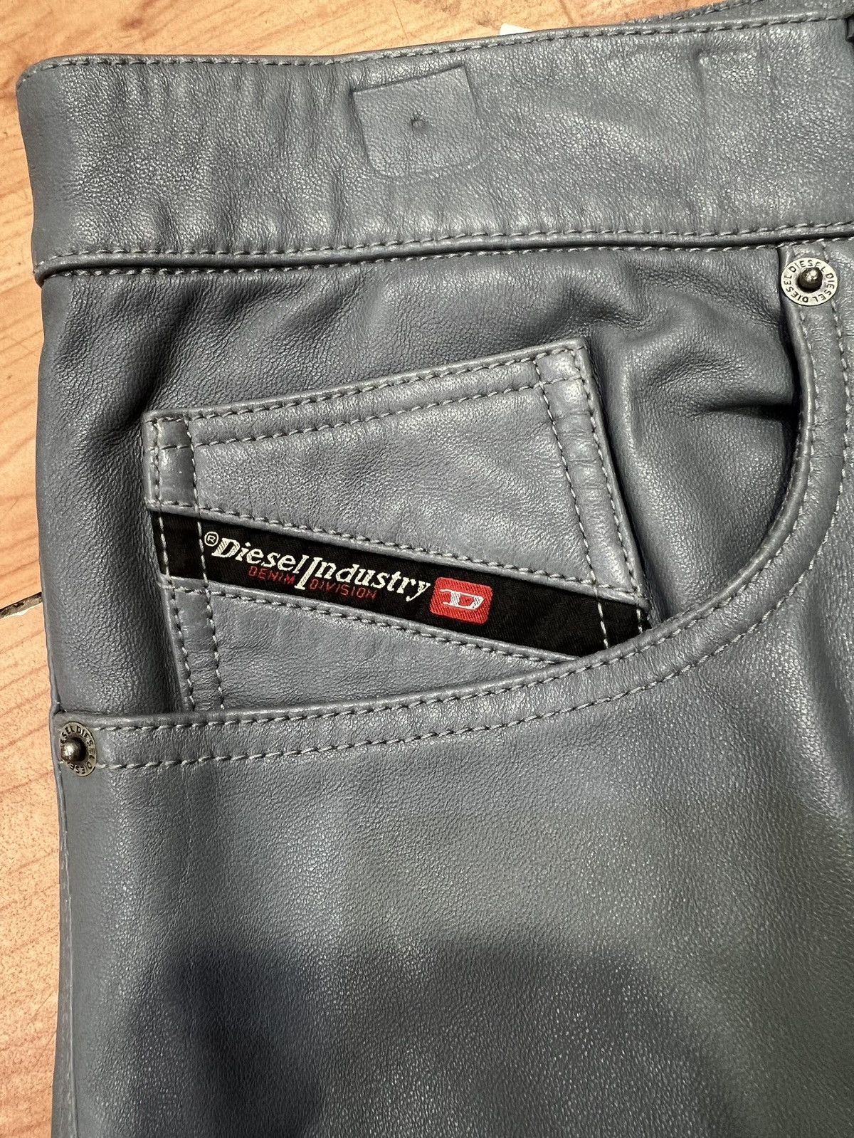 Diesel Diesel leather trouser size 34 Size US 34 / EU 50 - 4 Thumbnail