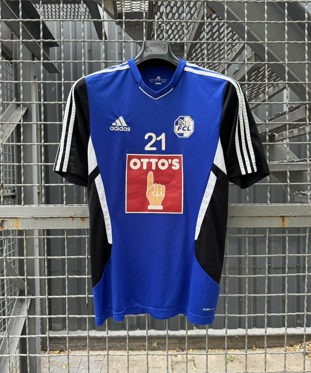 Adidas Fc Luzern Training Jersey Adidas 2010 Suisse Blokecore Size US L / EU 52-54 / 3 - 1 Thumbnail
