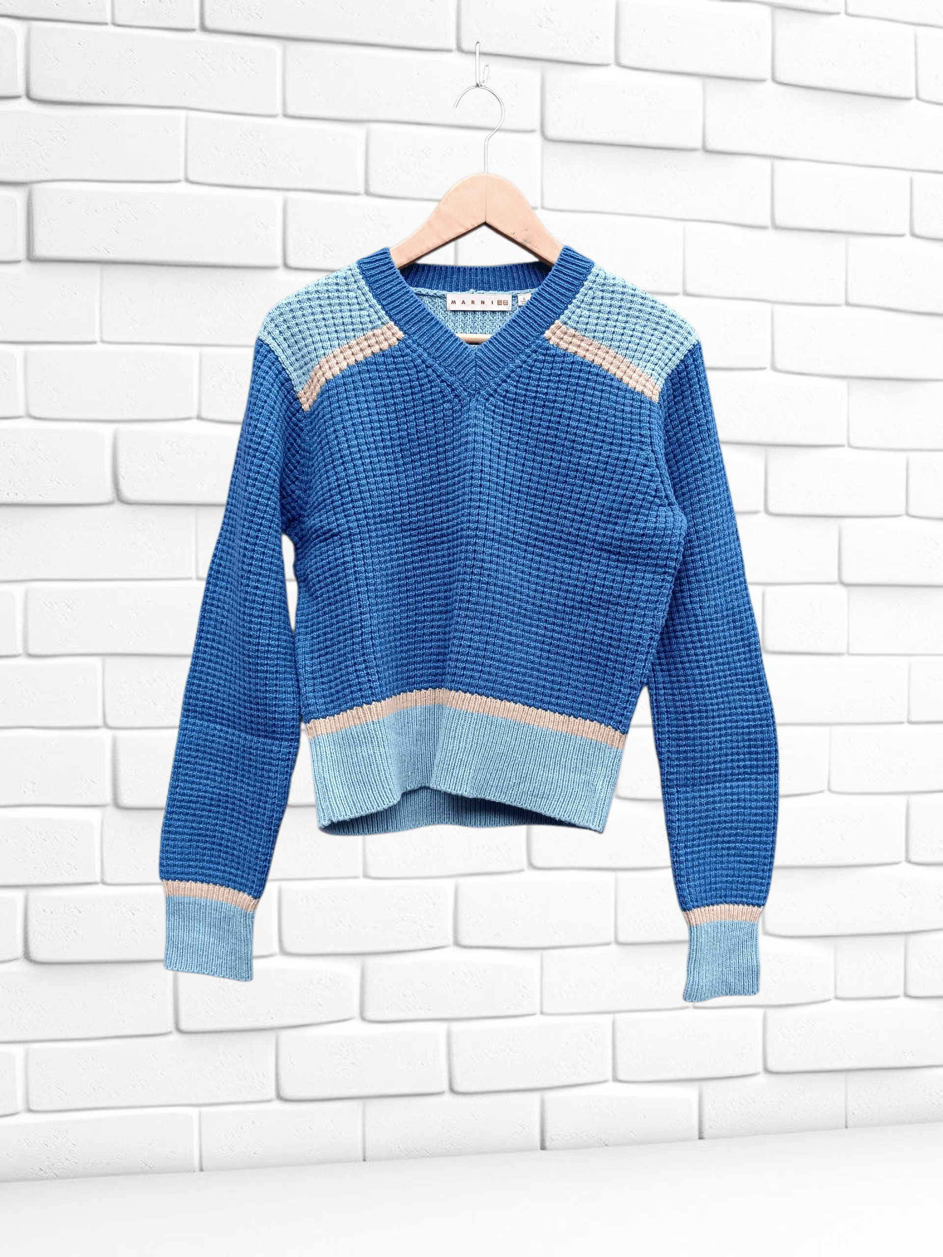 Marni × Uniqlo Uniqlo X Marni Knit V-Neck Long Sleeve Sweater Size L / US 10 / IT 46 - 1 Thumbnail