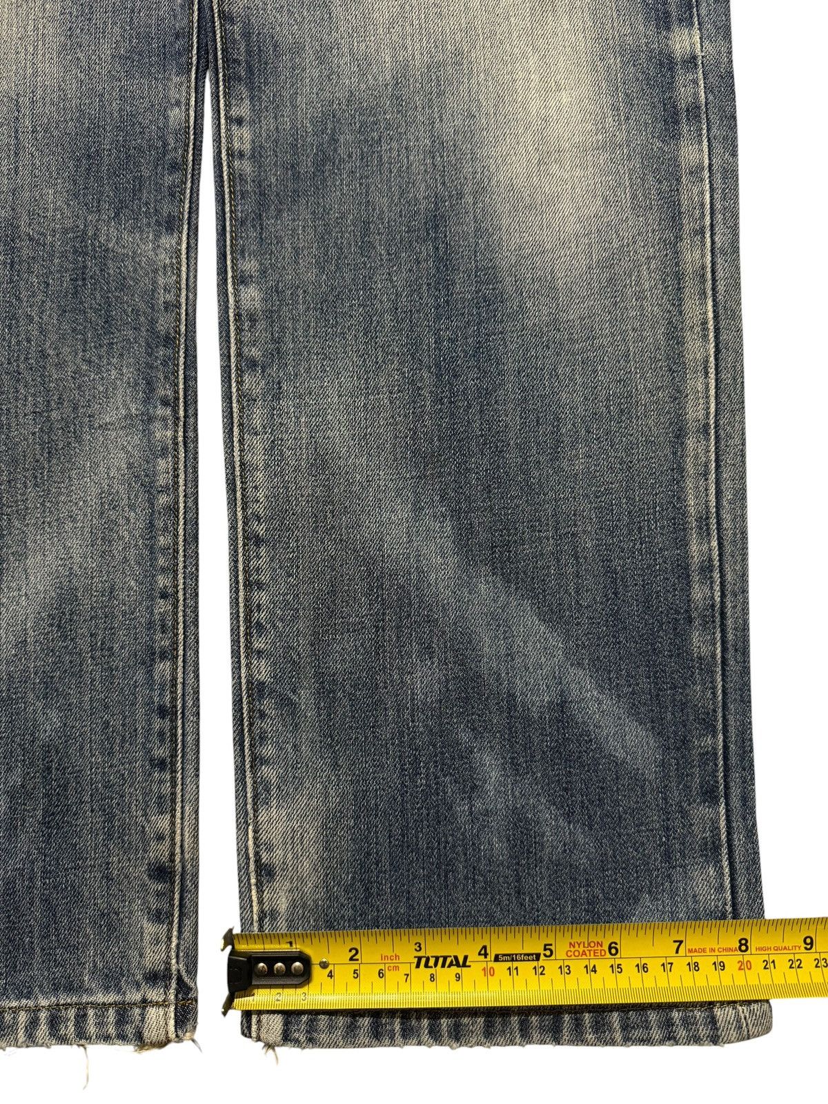Uniqlo Vintage Y2K Japanese Uniqlo Faded Blue Wash Distress Relaxed Size US 30 / EU 46 - 13 Thumbnail