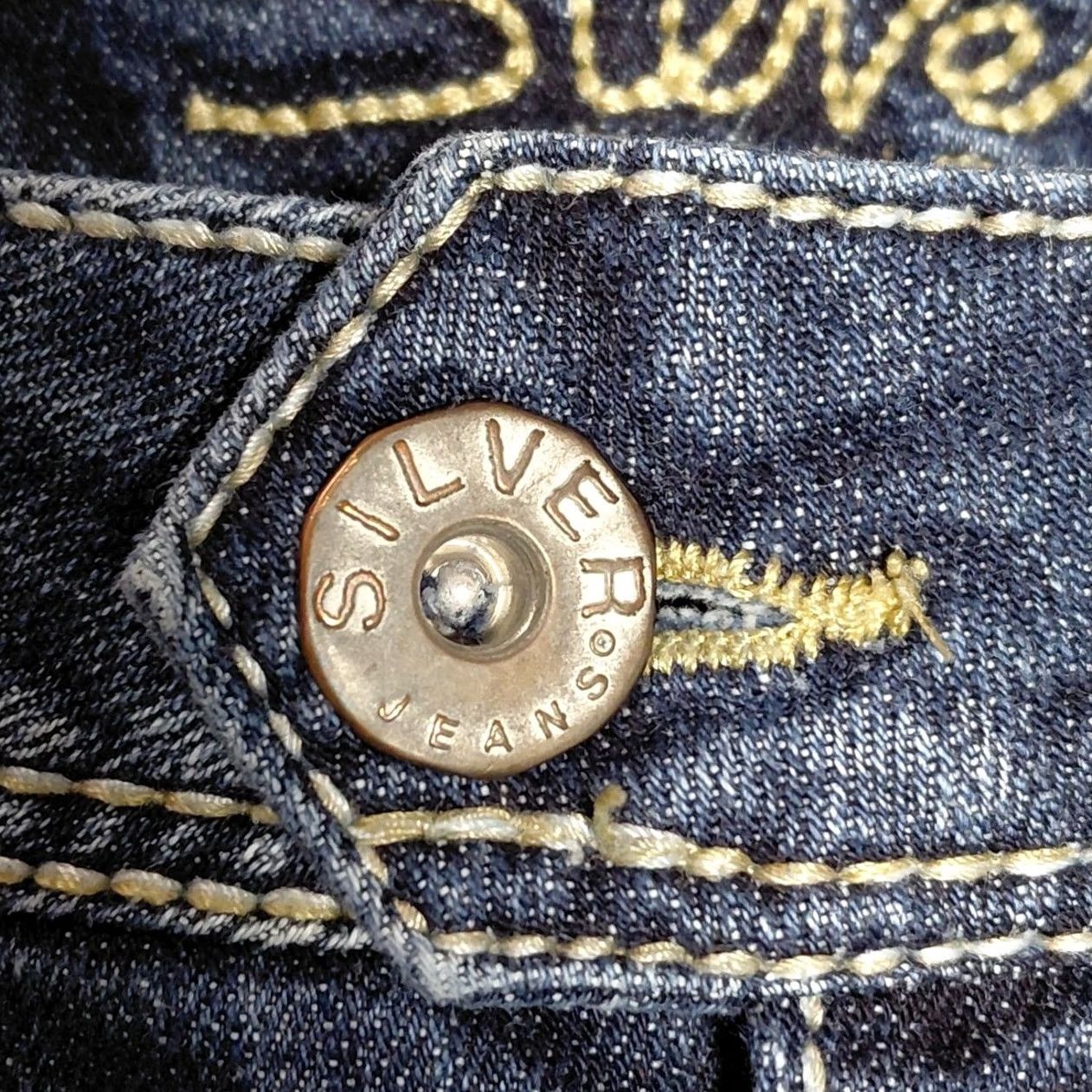 Vintage Silver Jeans Womens 24 Blue Tuesday Crop Denim Shorts Solid Regular Women Size Size 42" / US 20 - 3 Thumbnail