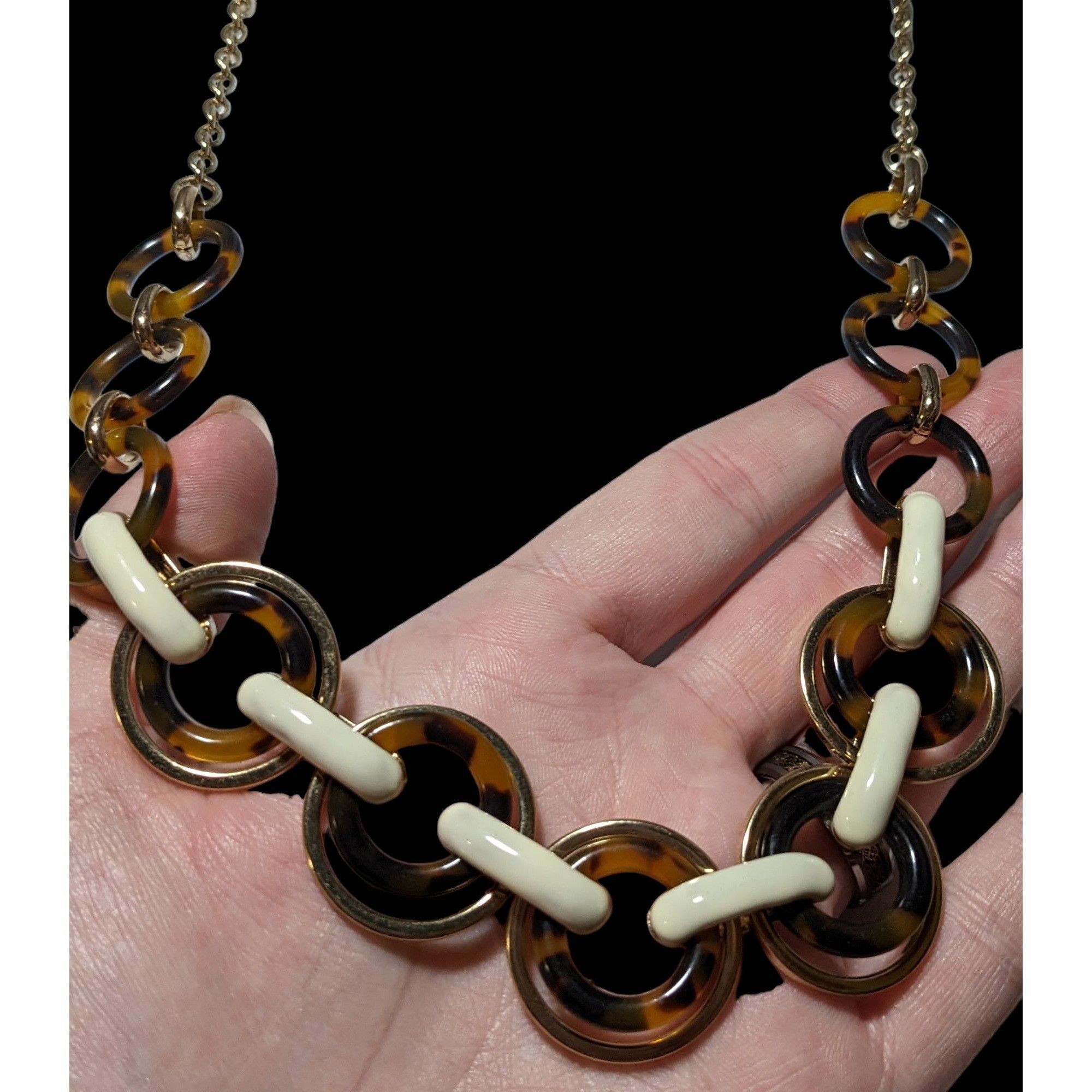 Talbots Talbots Tortoise Link White And Gold Accent Necklace Size ONE SIZE - 7 Thumbnail