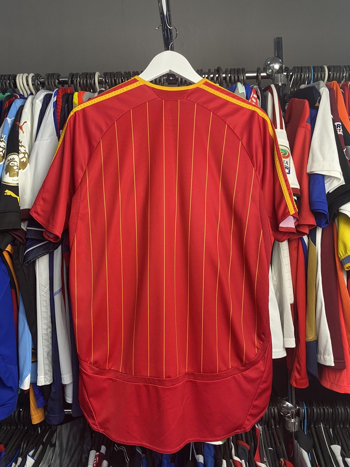 Adidas 2005/07 ADIDAS SPAIN HOME KIT SOCCER FOOTBALL JERSEY SHIRT Size US M / EU 48-50 / 2 - 2 Thumbnail