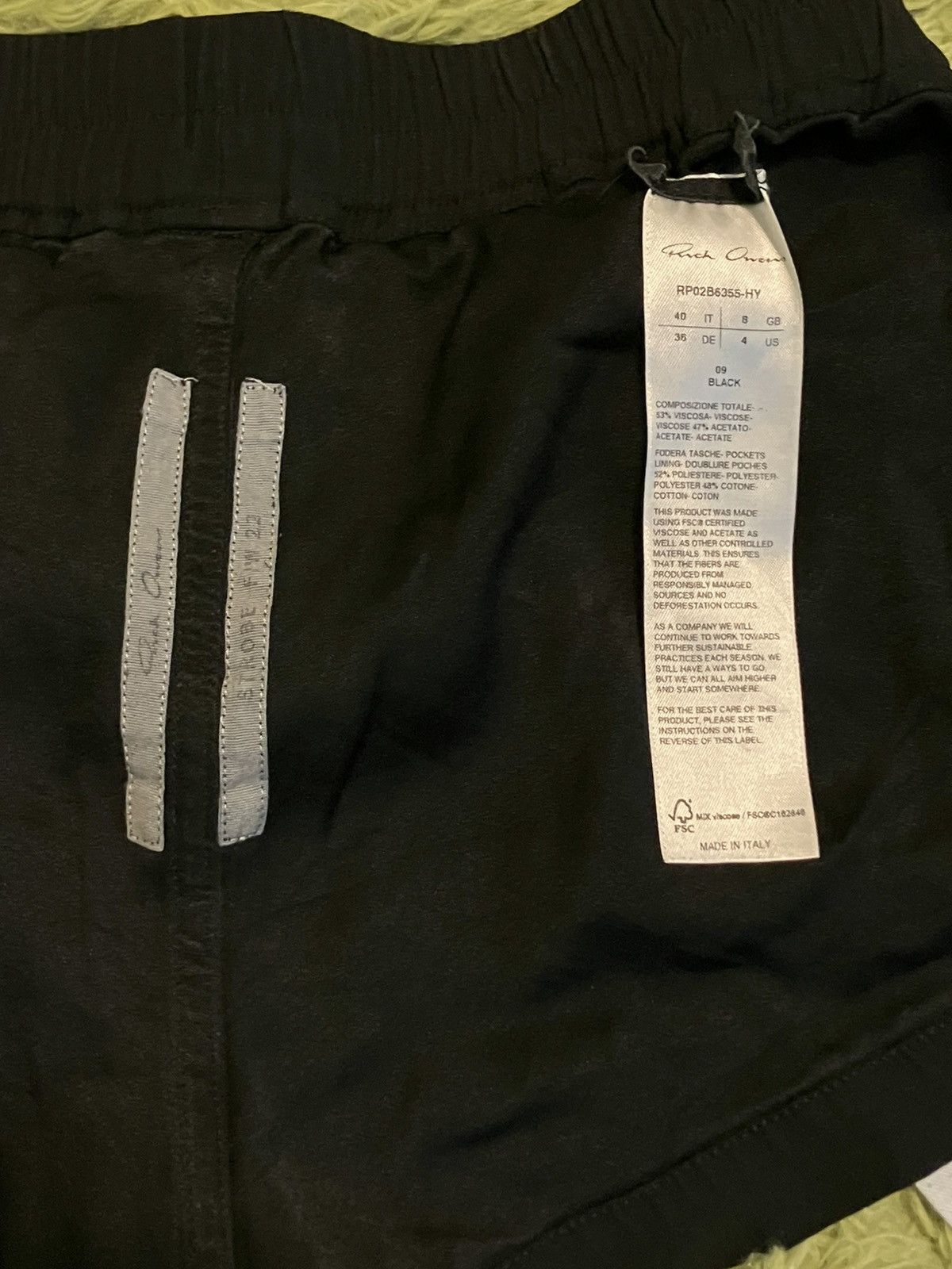 Rick Owens (MSRP) $600 Rick Owens Fog Athletic Running Shorts (Size: S) Size US 30 / EU 46 - 3 Thumbnail