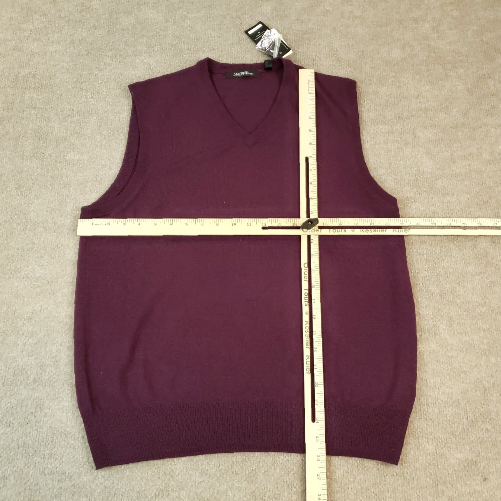 Saks Fifth Avenue Saks Fifth Avenue Mens Large Sweater Vest Purple V Neck Pullover Size US L / EU 52-54 / 3 - 2 Thumbnail