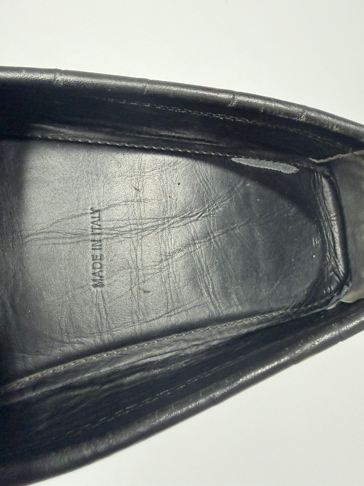 Louis Vuitton Louis Vuitton Black Croc Embossed Leather Driving Loafers Size US 8 / EU 41 - 8 Thumbnail