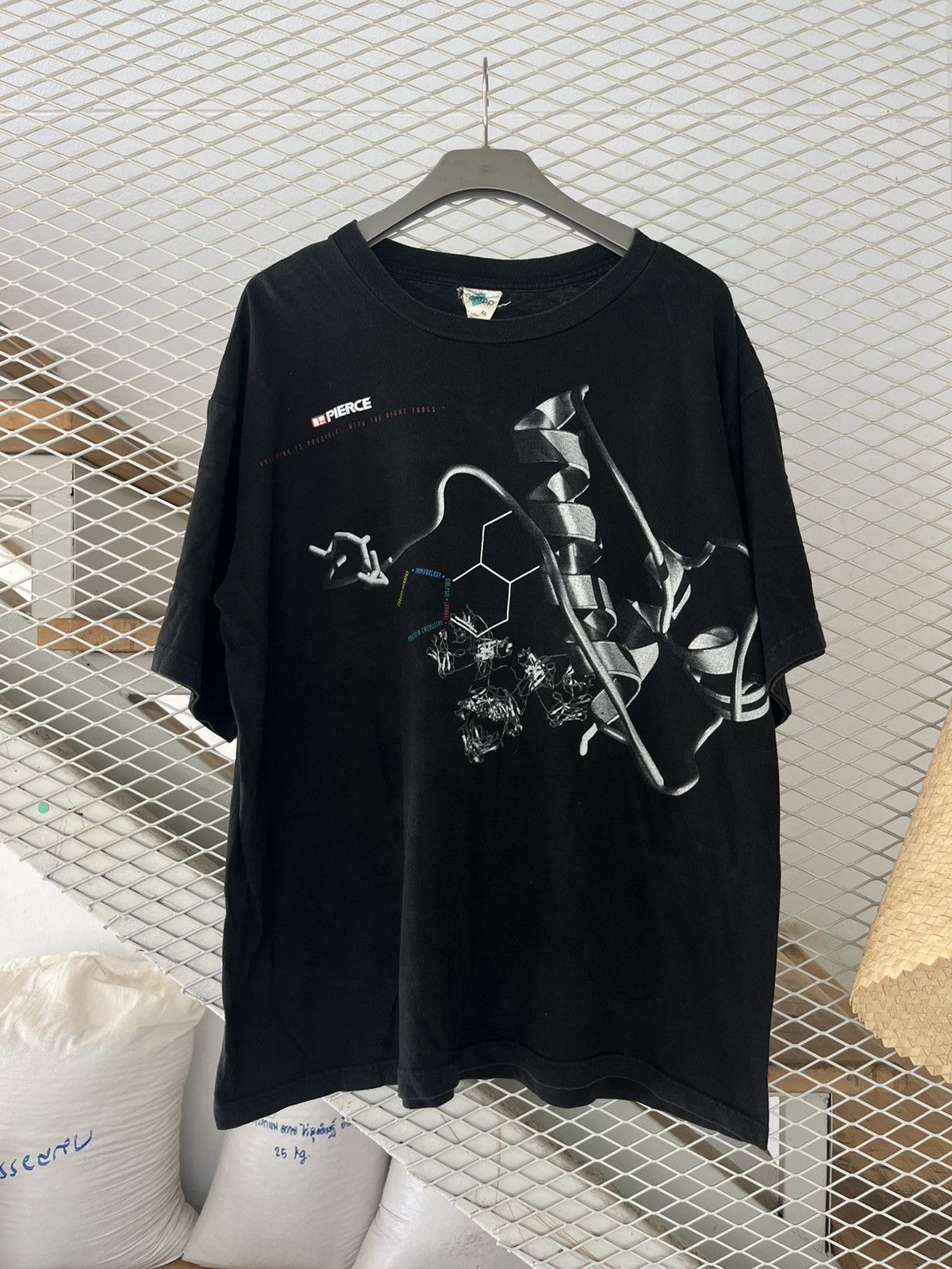 Arts & Science × Vintage Vintage PC PIERCE Art Science Chromosome 90’s T-shirt Size US XL / EU 56 / 4 - 2 Thumbnail