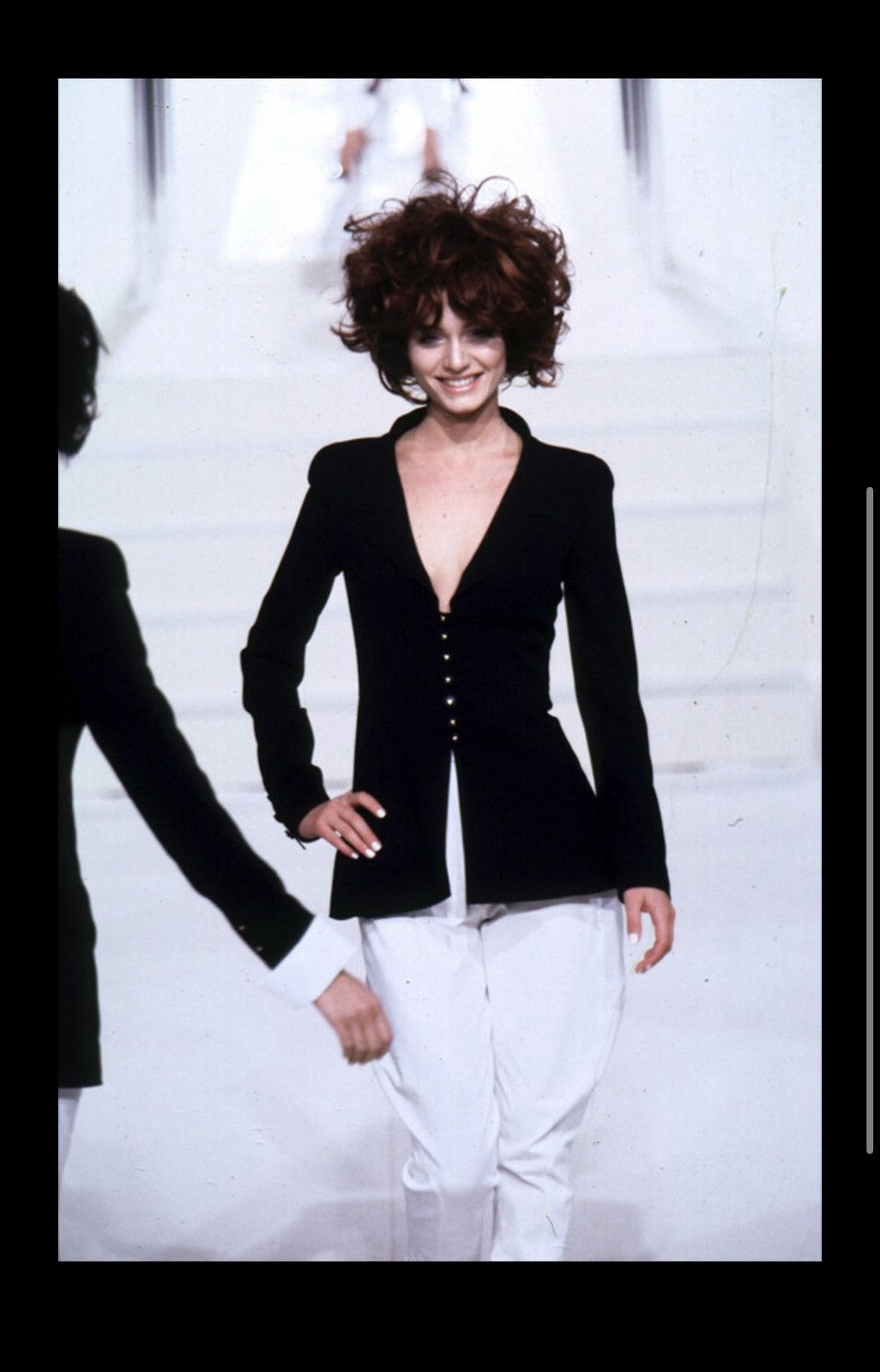 Chanel Vintage S/S ‘97 Chanel Runway blazer jacket screw buttons 42 Size M / US 6-8 / IT 42-44 - 2 Thumbnail